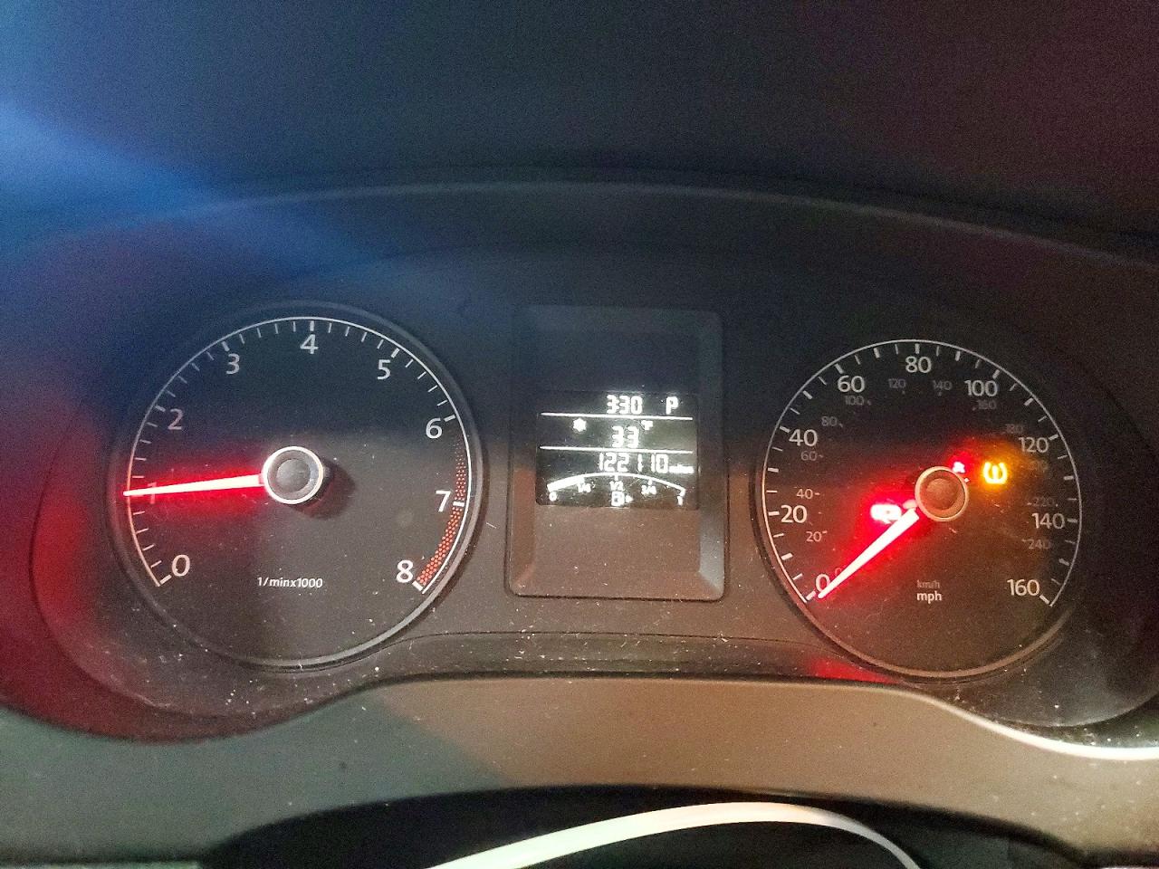 2011 VOLKSWAGEN JETTA SEL photo 9