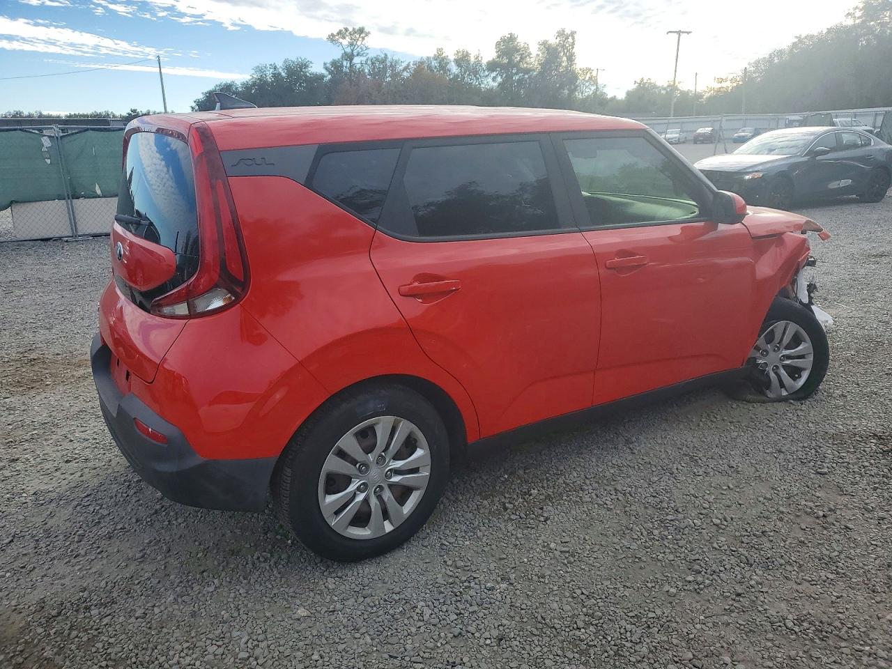 2020 KIA SOUL LX photo 3