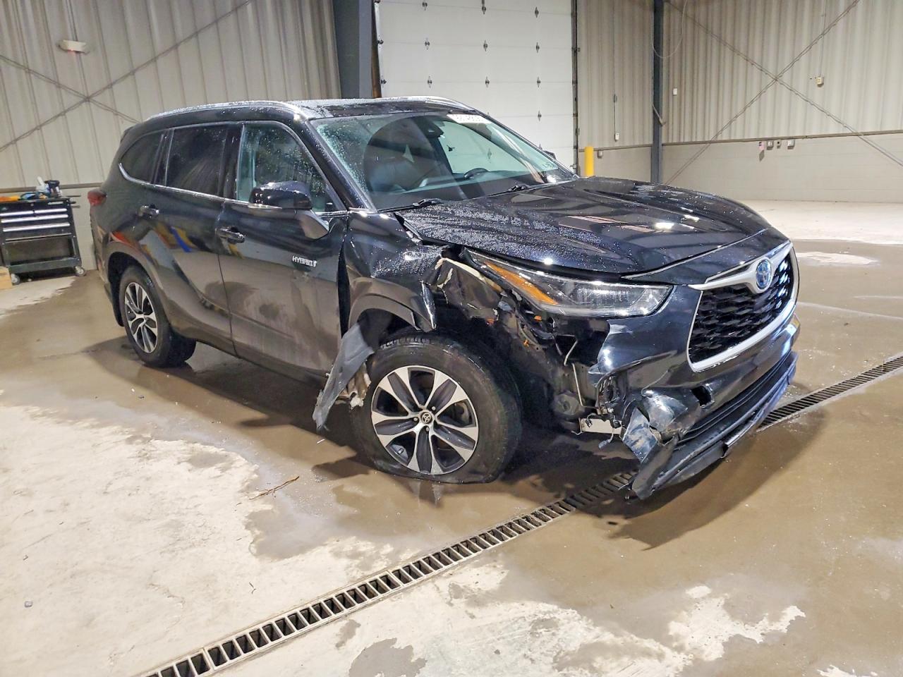 2021 TOYOTA HIGHLANDER HYBRID XLE photo 4
