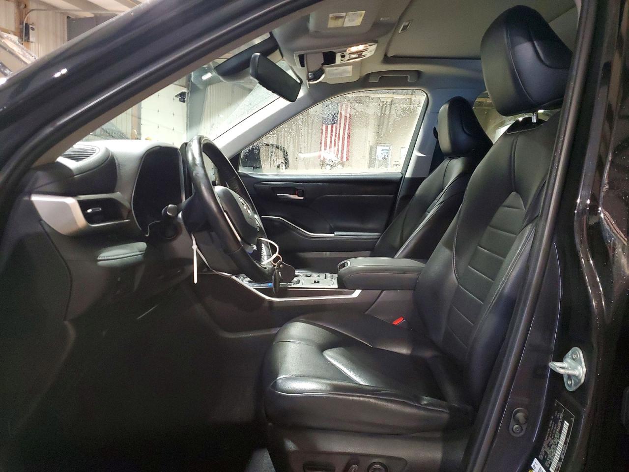 2021 TOYOTA HIGHLANDER HYBRID XLE photo 7