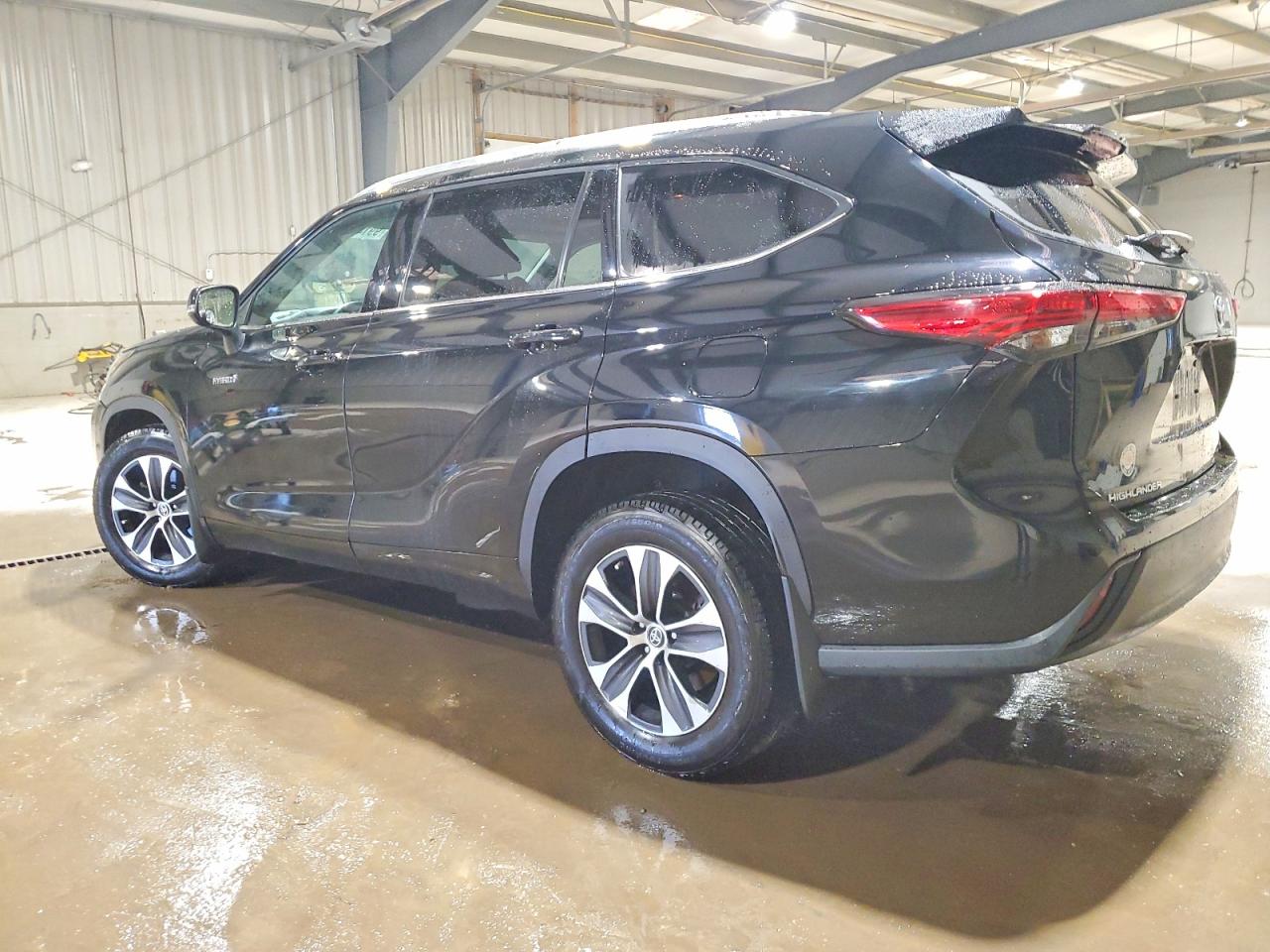2021 TOYOTA HIGHLANDER HYBRID XLE photo 2