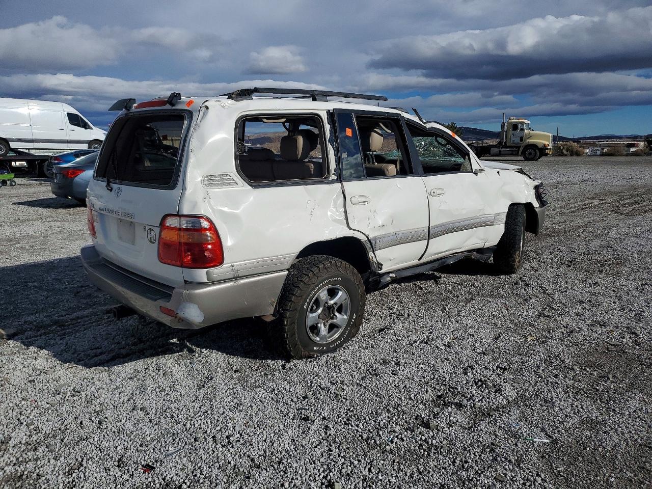 1999 TOYOTA LAND CRUISER photo 5