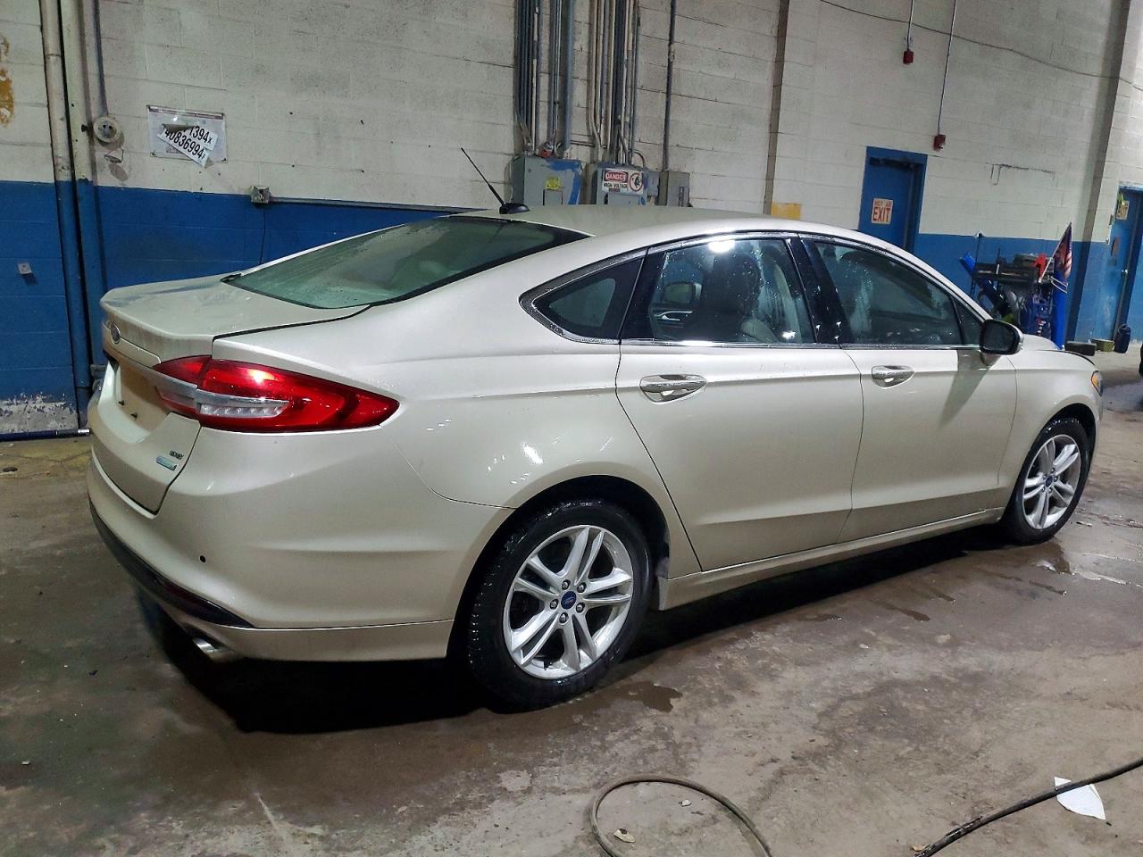 2018 FORD FUSION SE photo 5