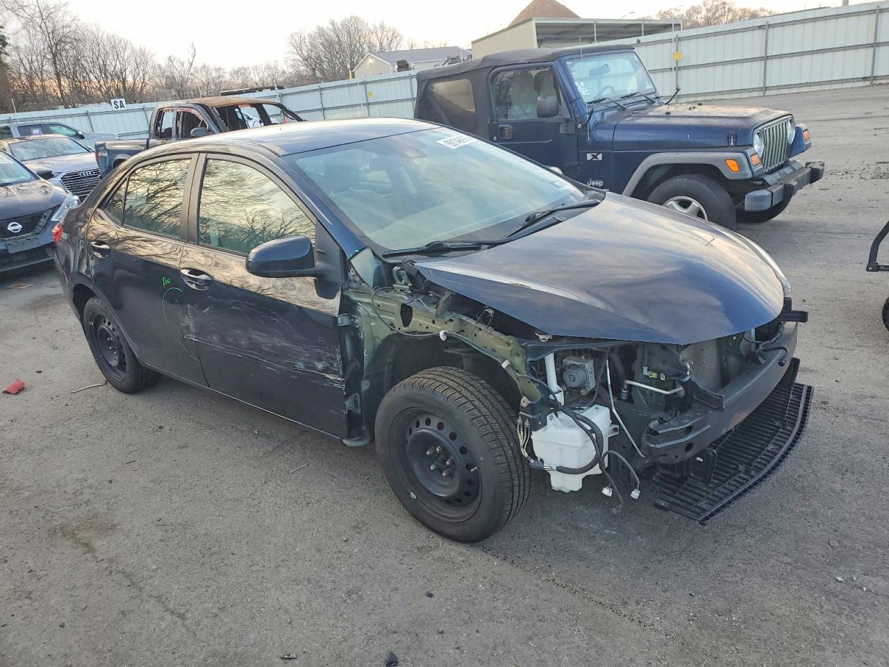 2017 TOYOTA COROLLA L photo 4