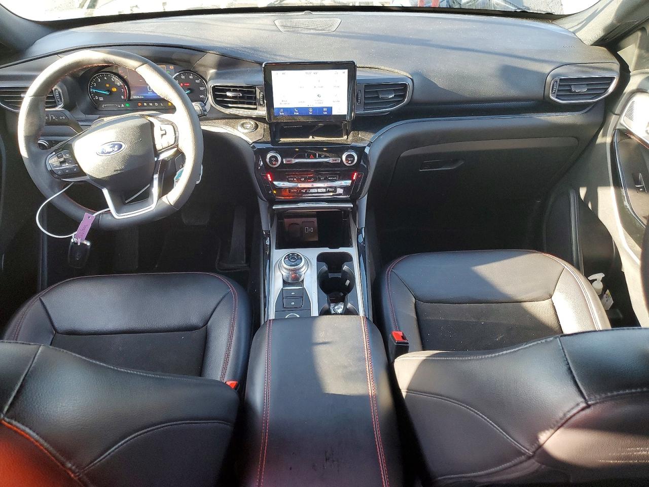 2023 FORD EXPLORER ST-LINE photo 8