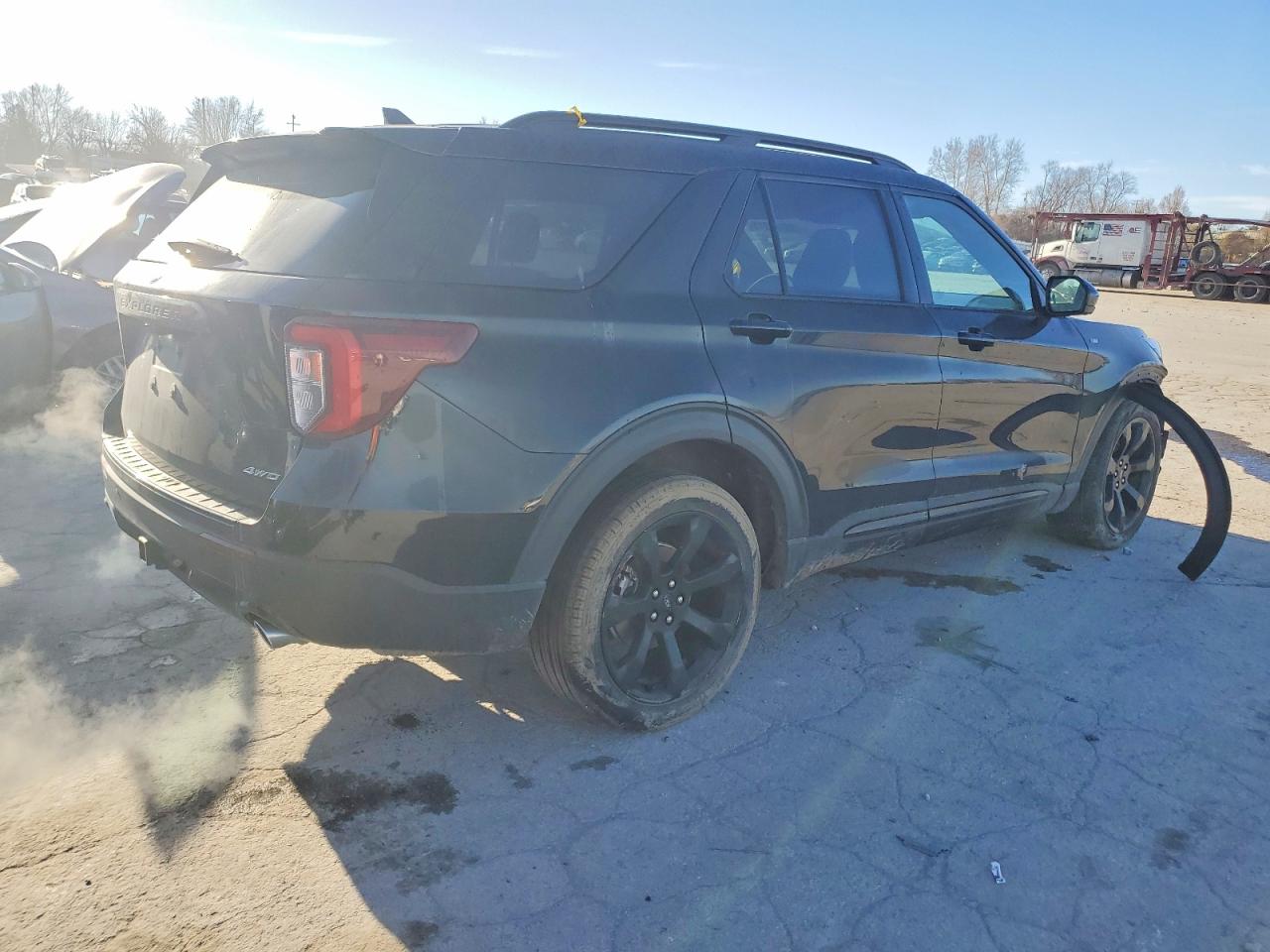 2023 FORD EXPLORER ST-LINE photo 3