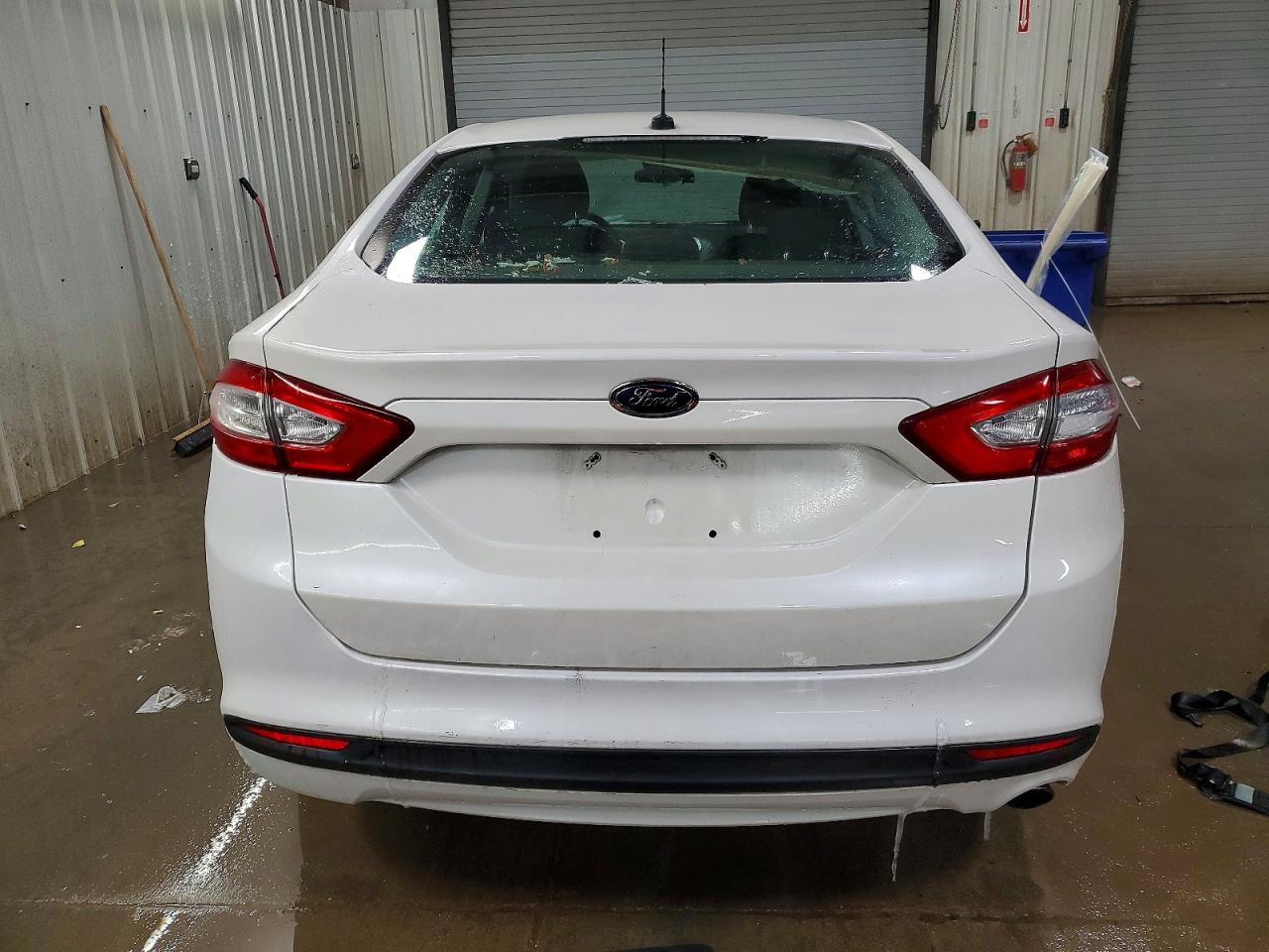 2013 FORD FUSION SE photo 6