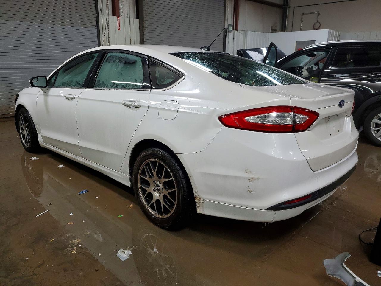 2013 FORD FUSION SE photo 2