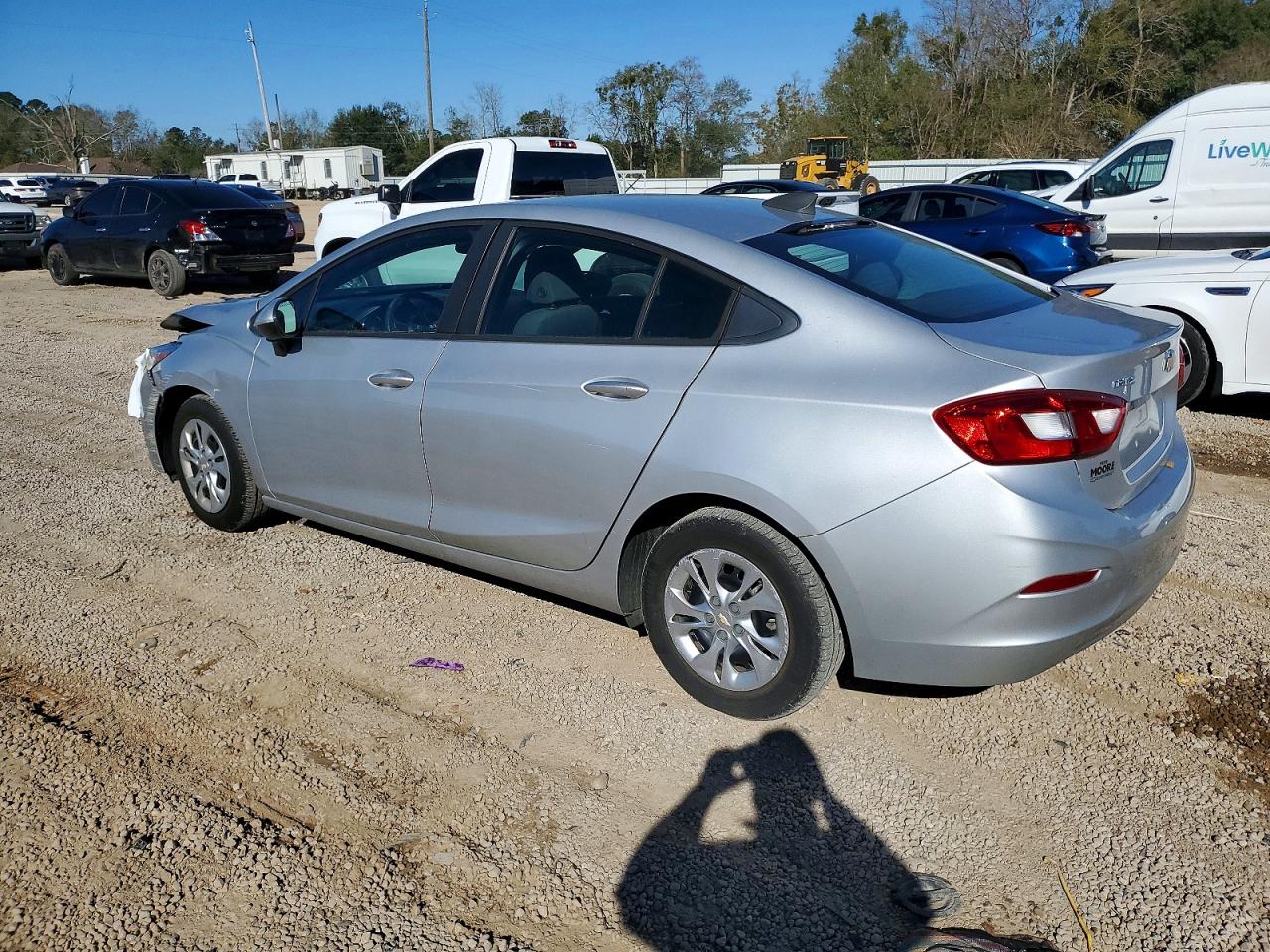 2019 CHEVROLET CRUZE LS photo 3