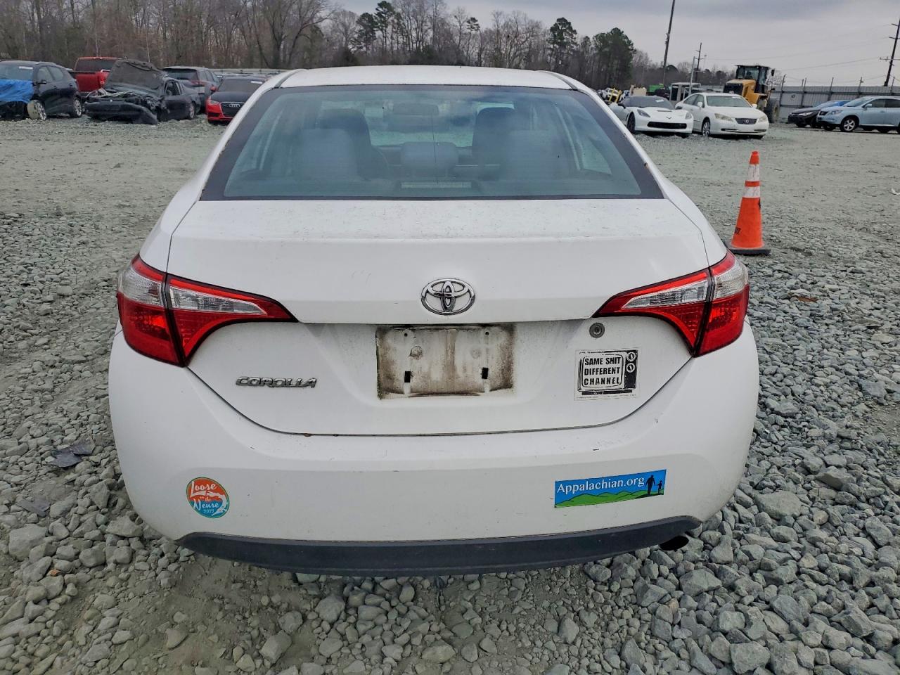 2016 TOYOTA COROLLA L photo 6