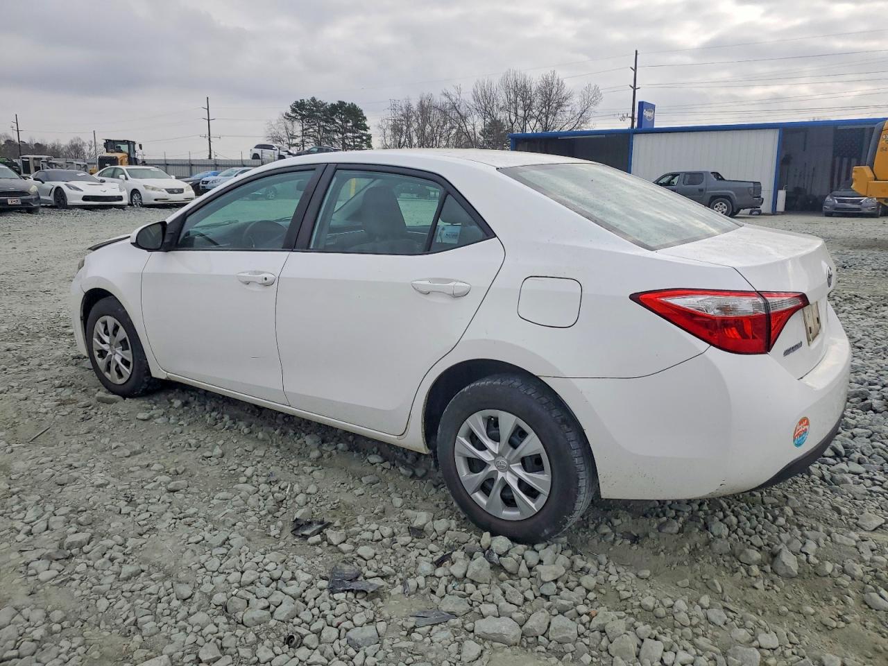 2016 TOYOTA COROLLA L photo 2