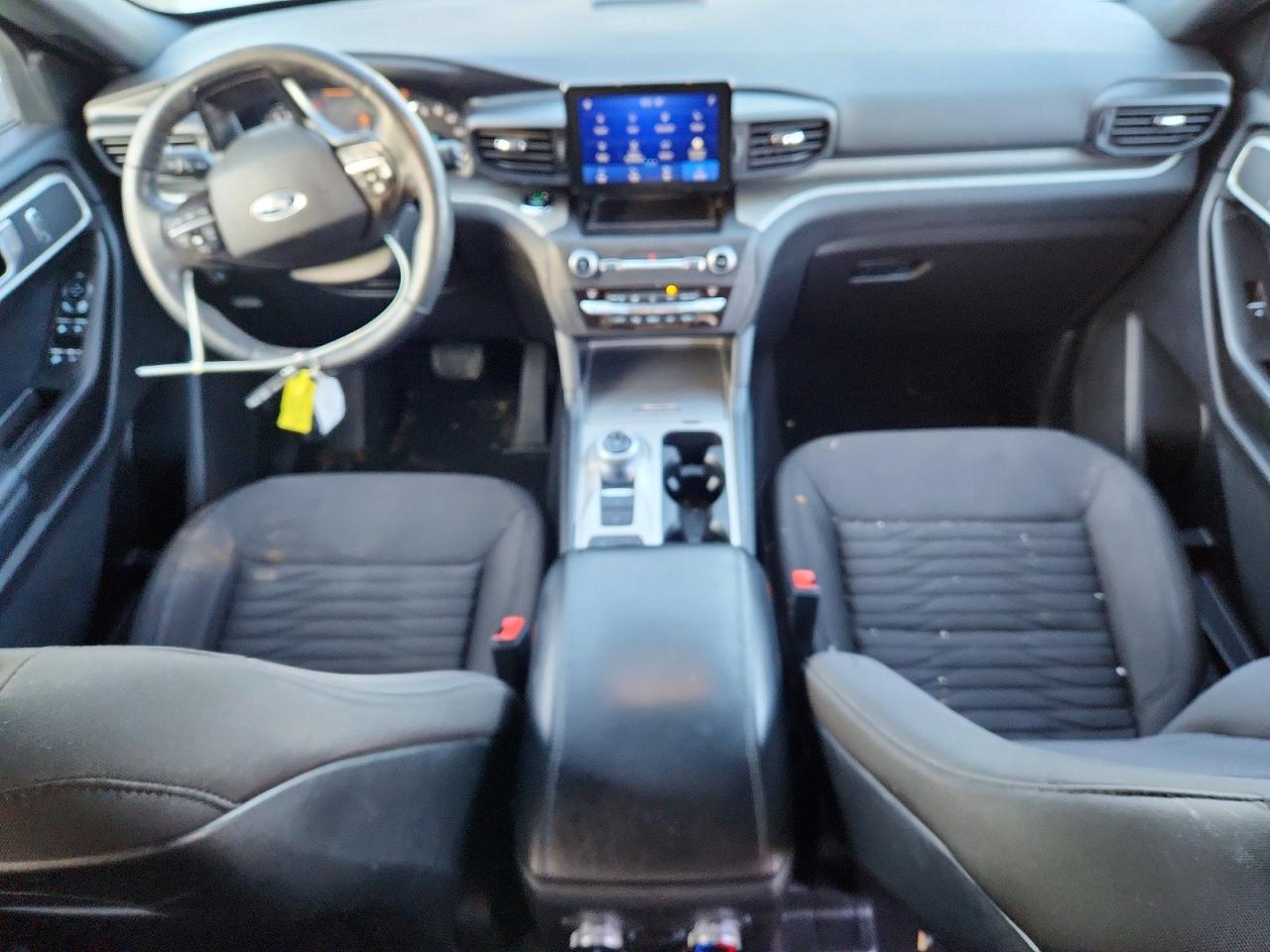 2020 FORD EXPLORER XLT photo 8