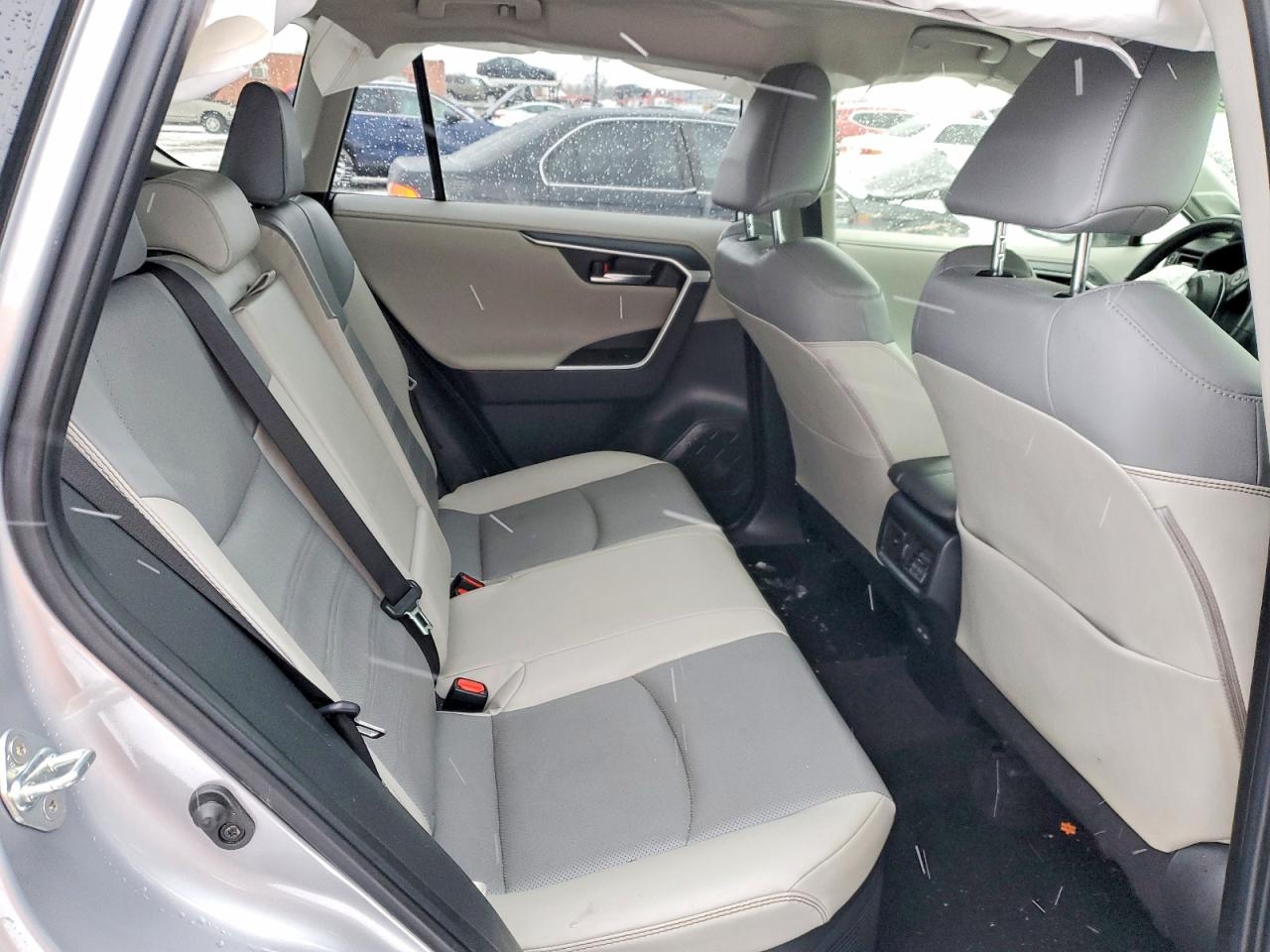 2024 TOYOTA RAV4 LIMITED photo 10