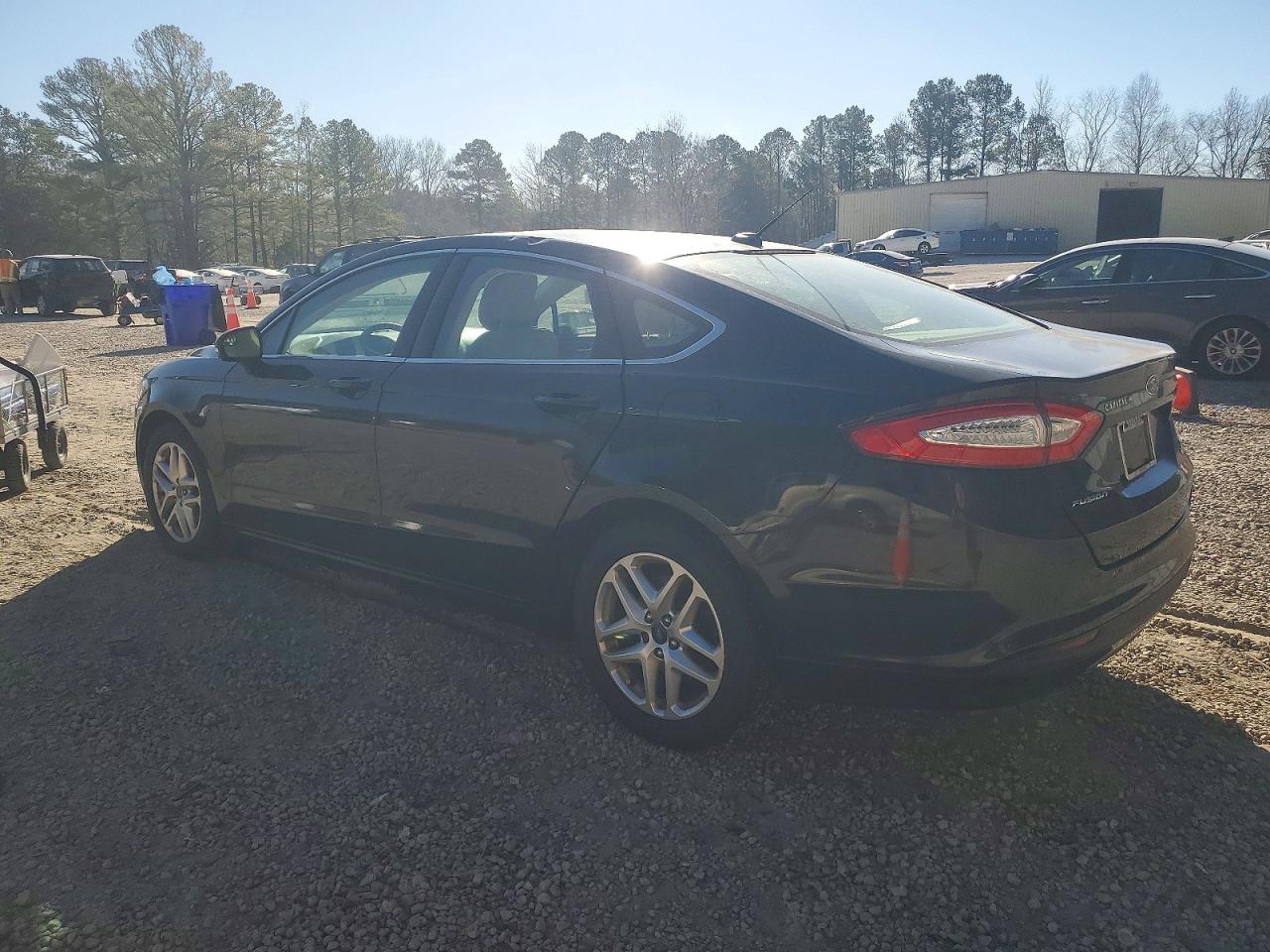 2014 FORD FUSION SE photo 2