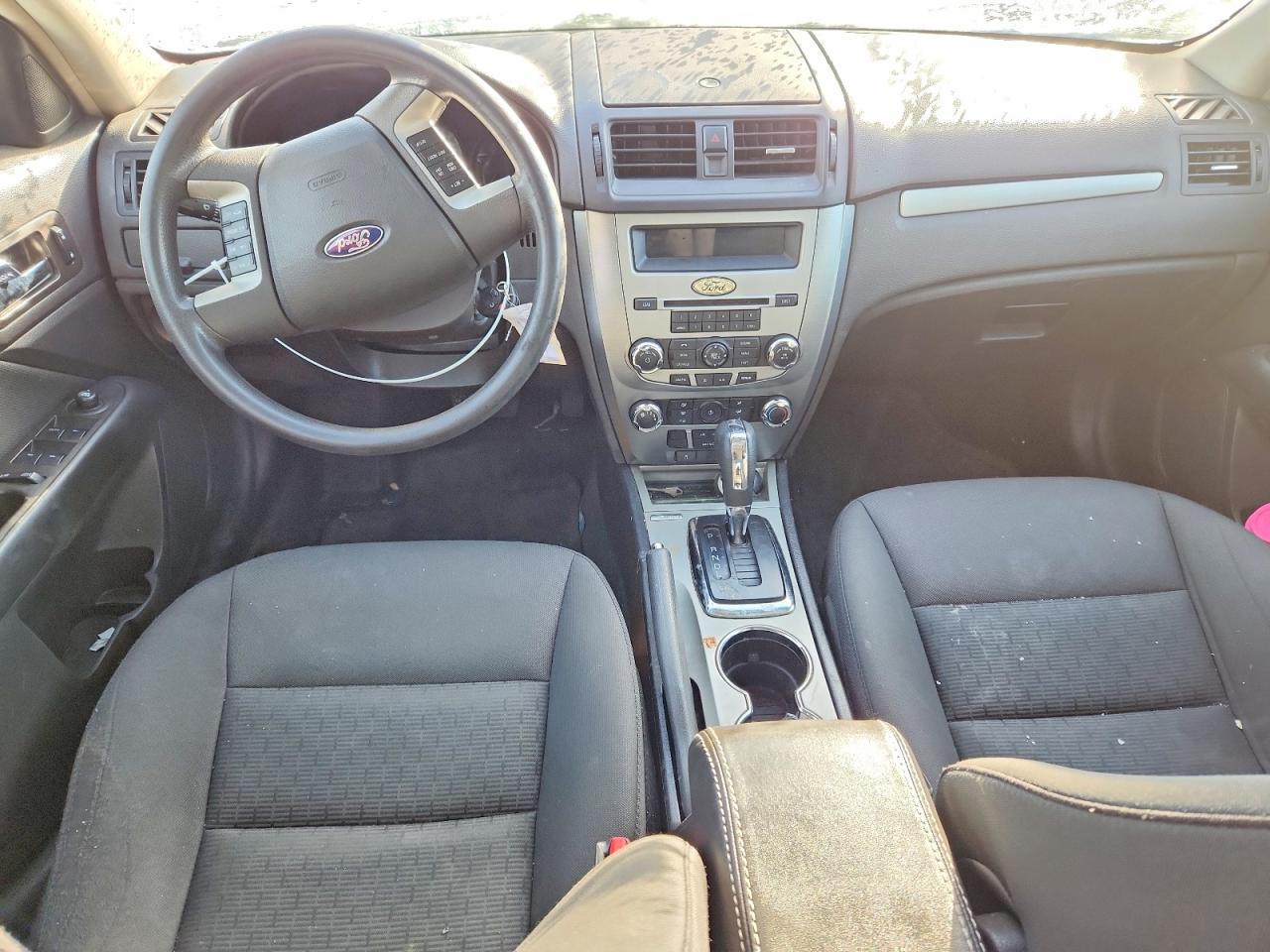 2010 FORD FUSION SE photo 8