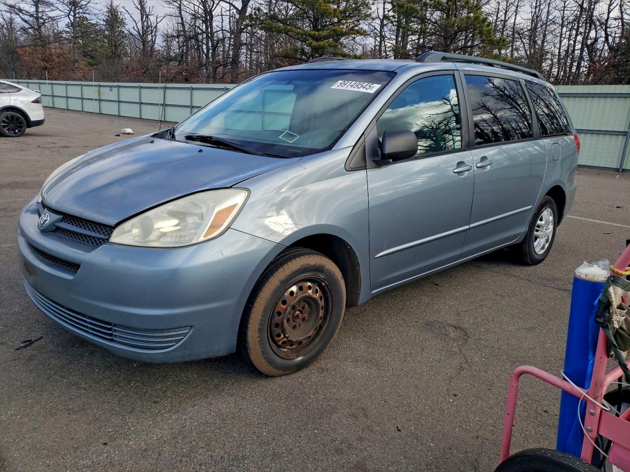 2004 TOYOTA SIENNA