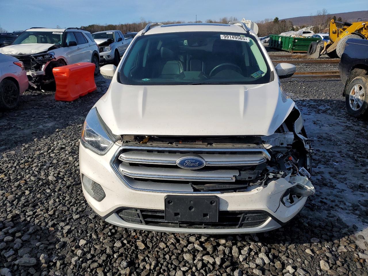 2017 FORD ESCAPE TITANIUM photo 5