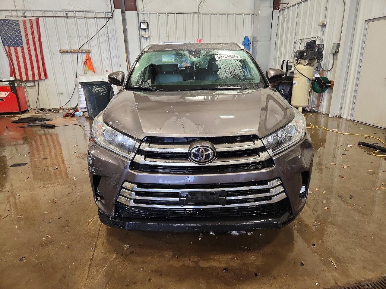 2019 TOYOTA HIGHLANDER LIMITED photo 5