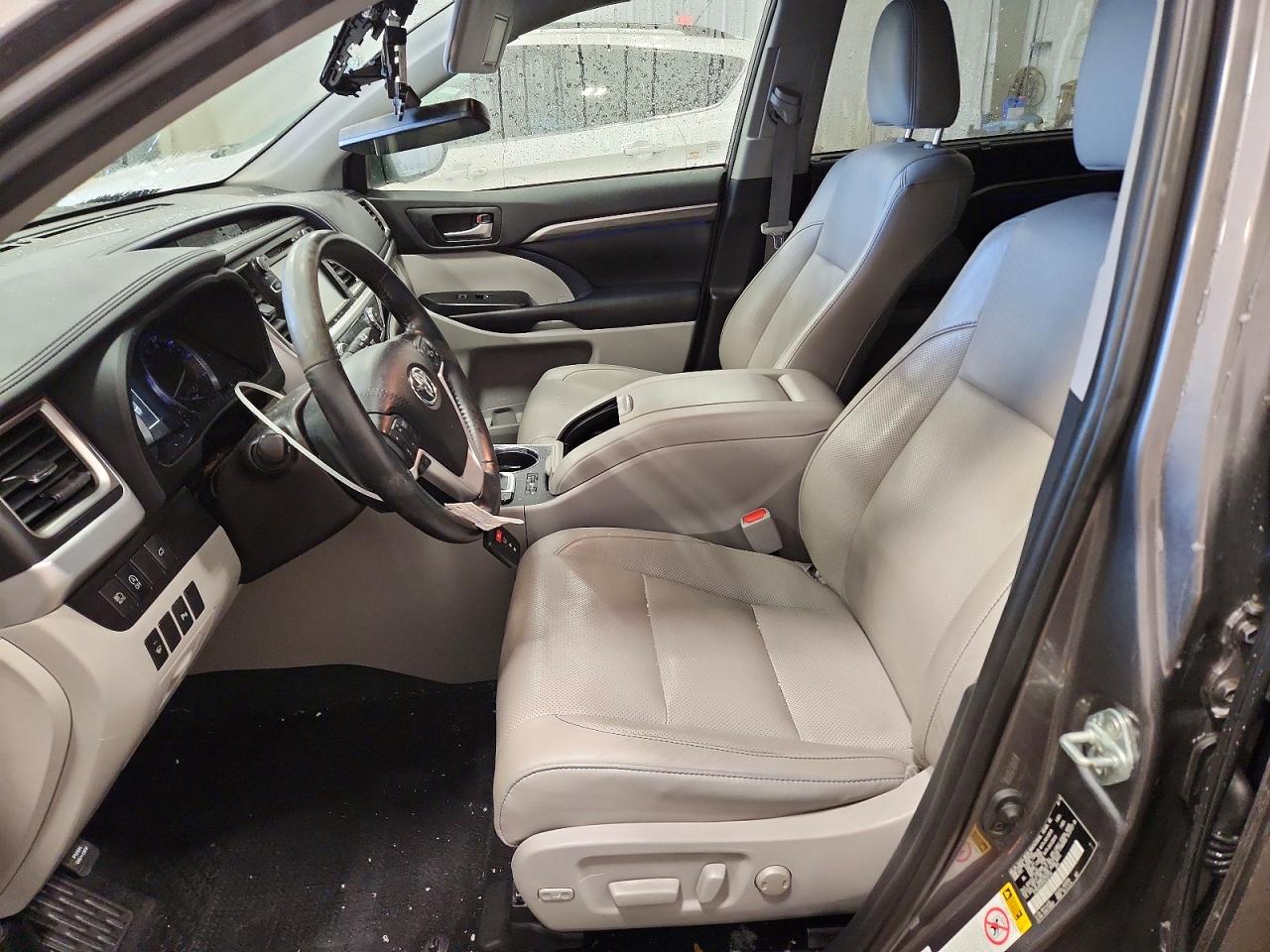 2019 TOYOTA HIGHLANDER LIMITED photo 7