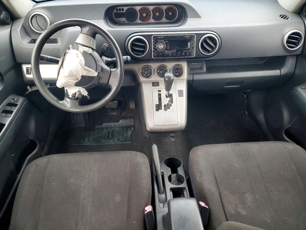2009 TOYOTA SCION XB photo 8