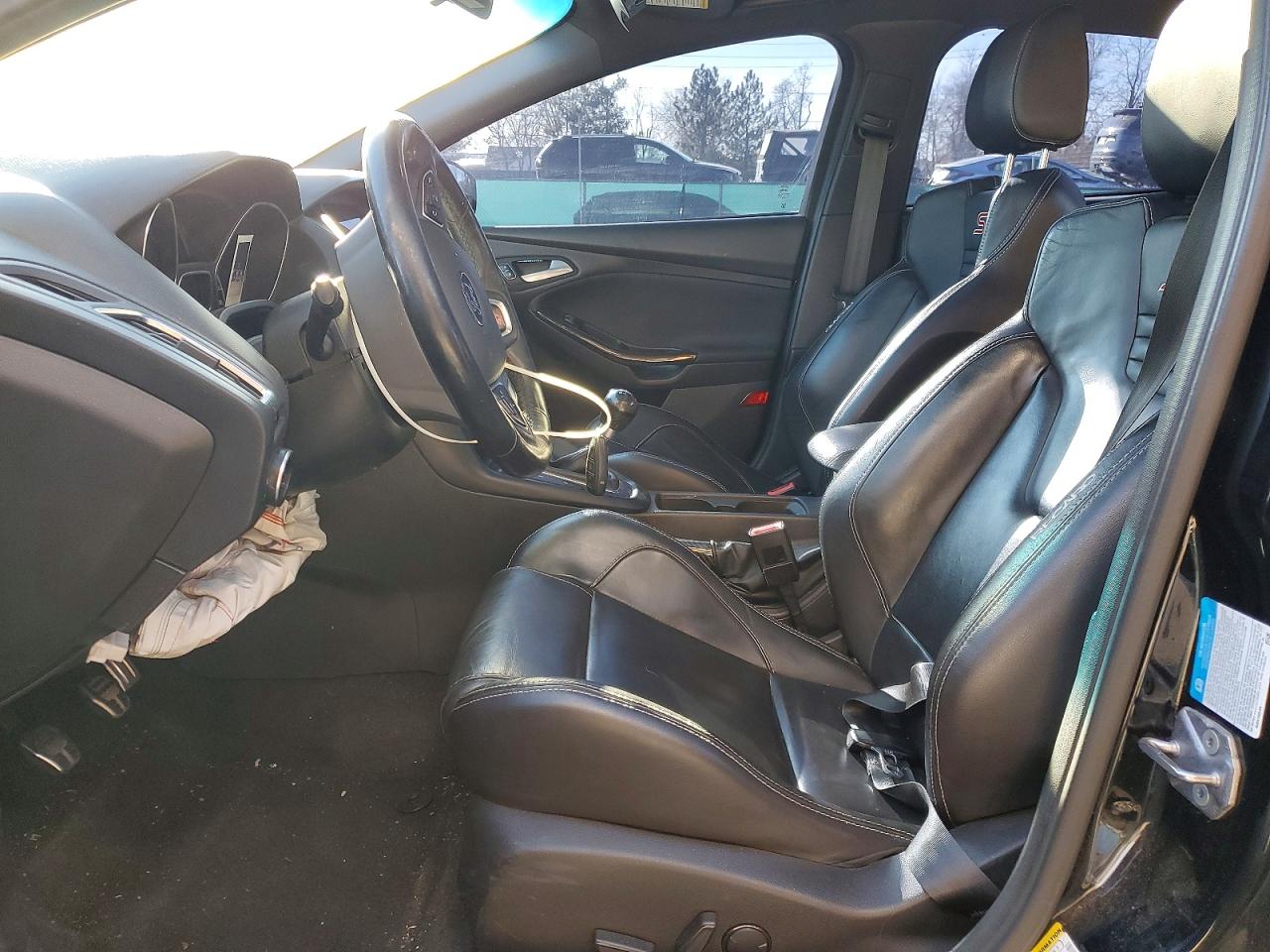 2017 FORD FOCUS ST photo 7