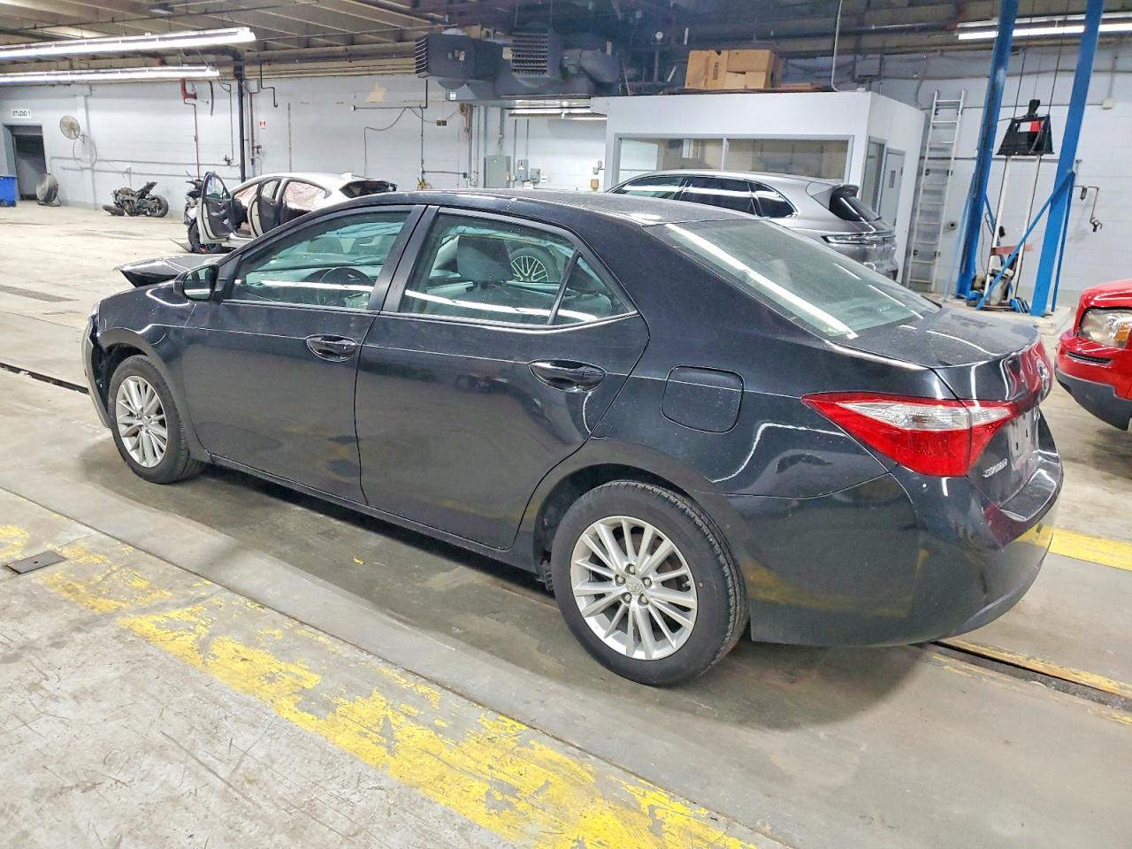2014 TOYOTA COROLLA L photo 2