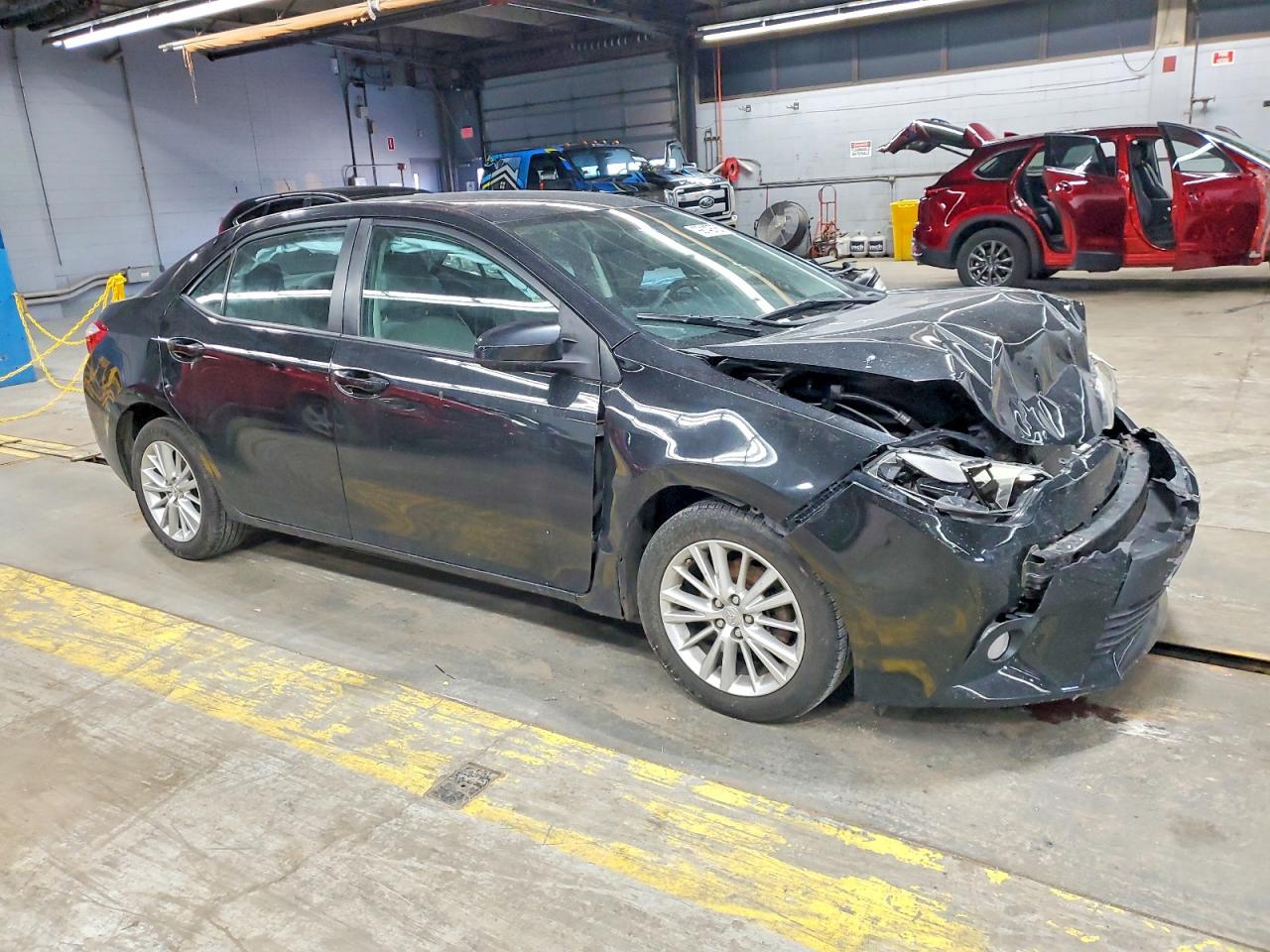 2014 TOYOTA COROLLA L photo 4