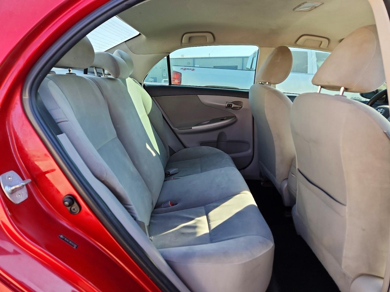 2011 TOYOTA COROLLA BASE photo 19