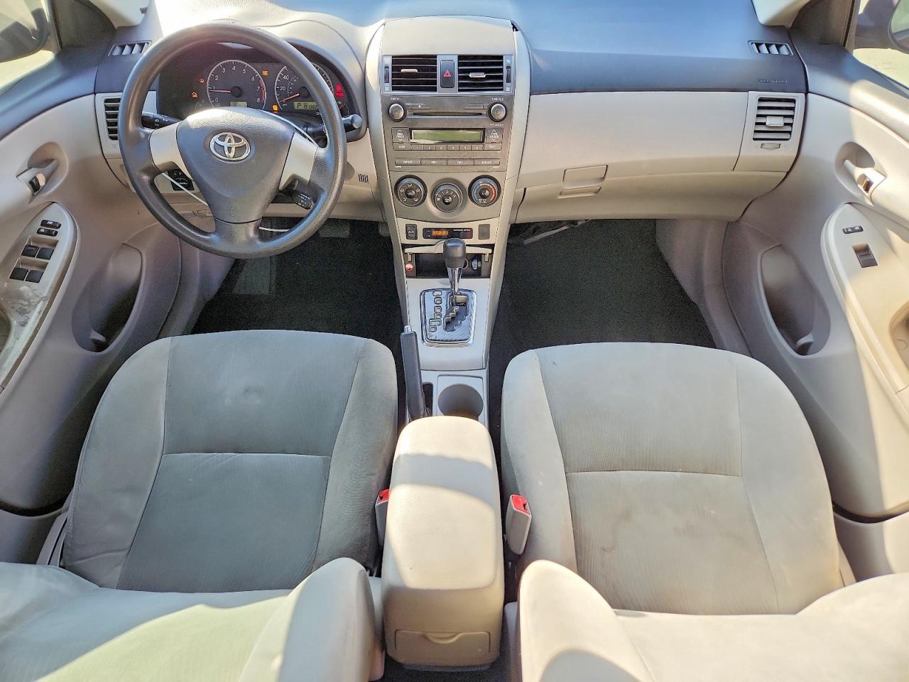 2011 TOYOTA COROLLA BASE photo 15
