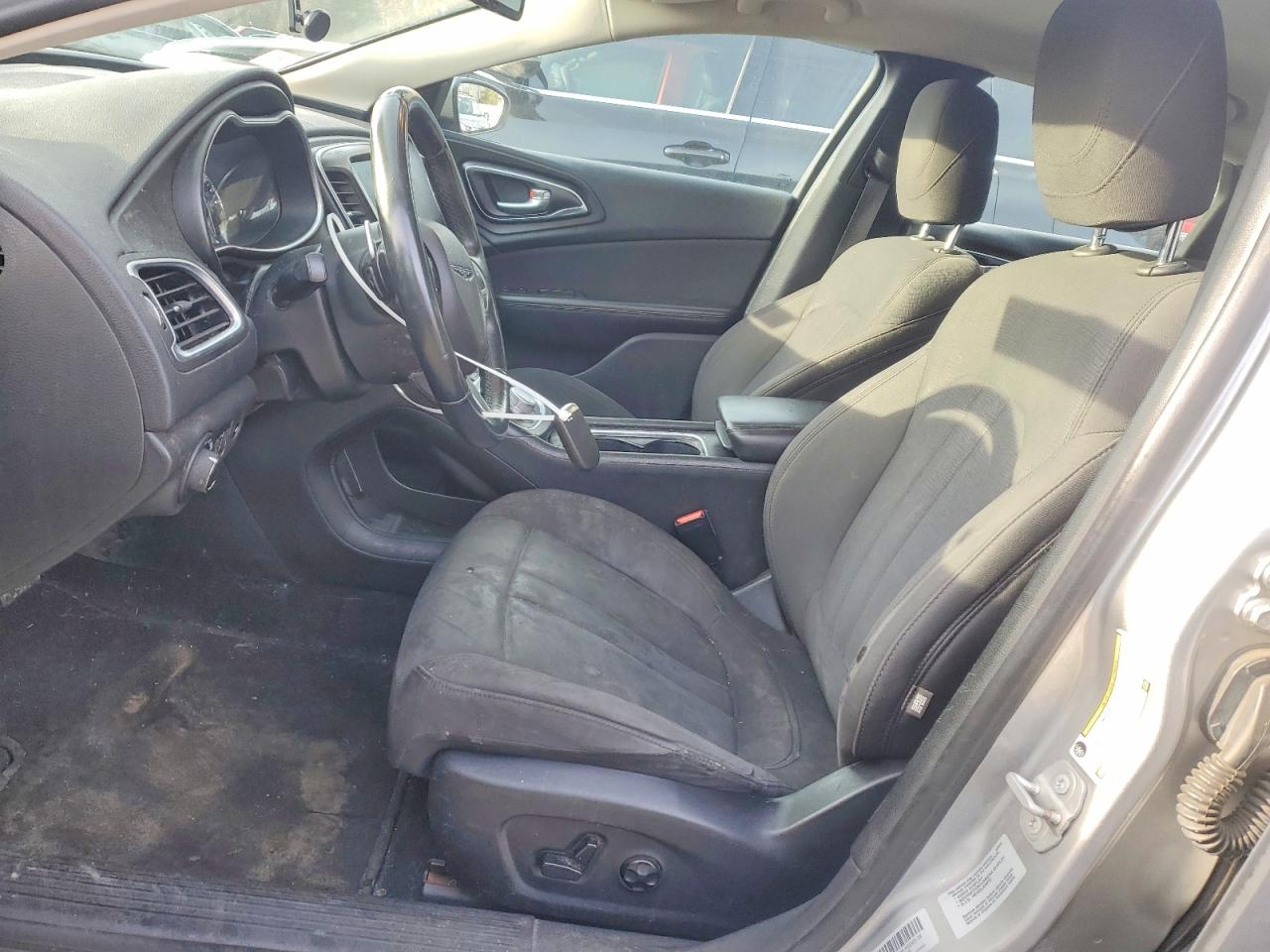 2015 CHRYSLER 200 LIMITED photo 7