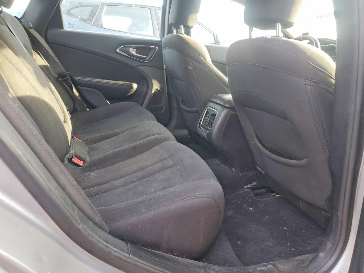 2015 CHRYSLER 200 LIMITED photo 10