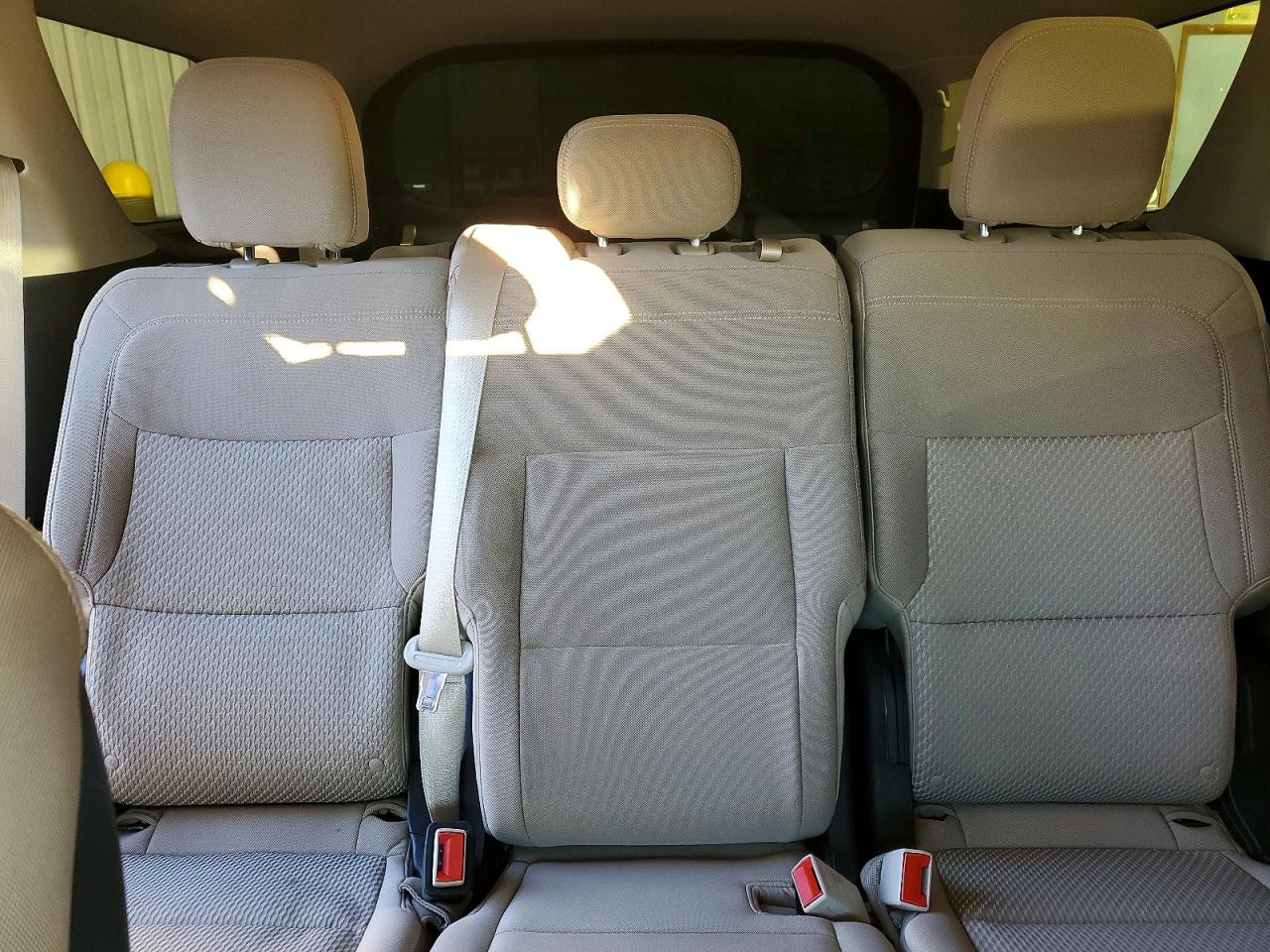 2020 FORD EXPLORER photo 19