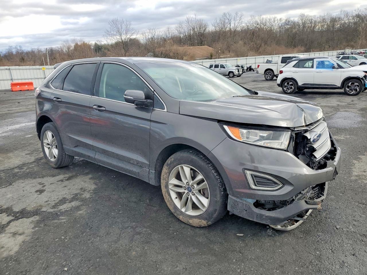 2017 FORD EDGE photo 4