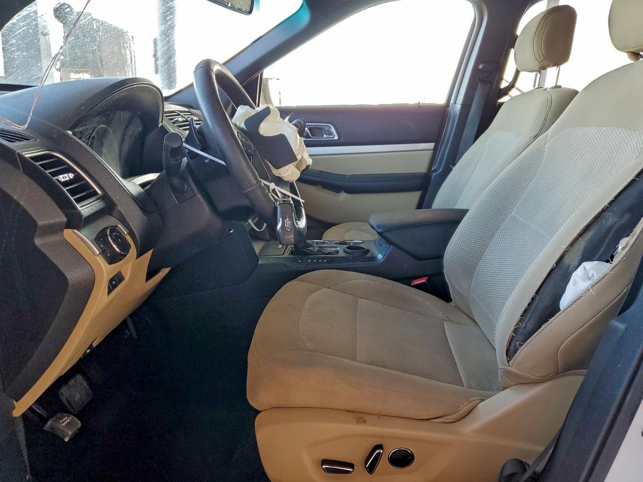 2016 FORD EXPLORER XLT photo 7