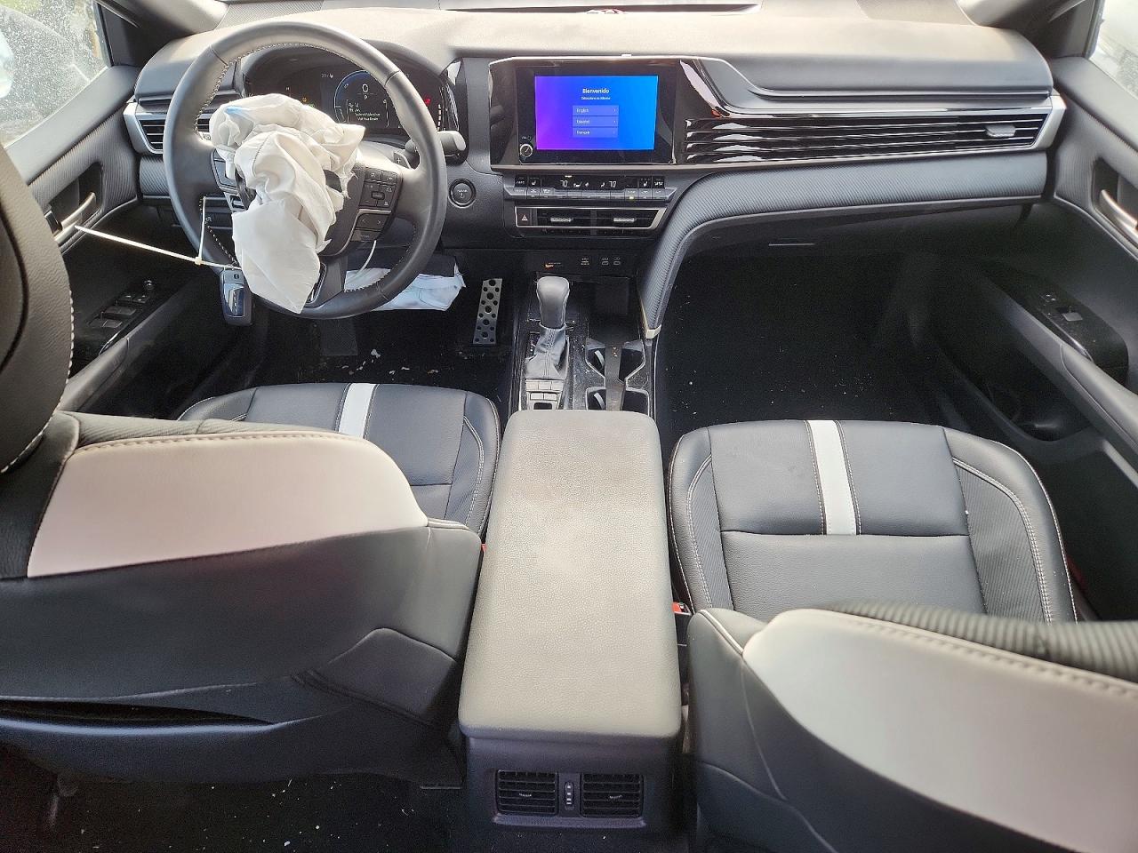 2025 TOYOTA CAMRY XSE photo 8