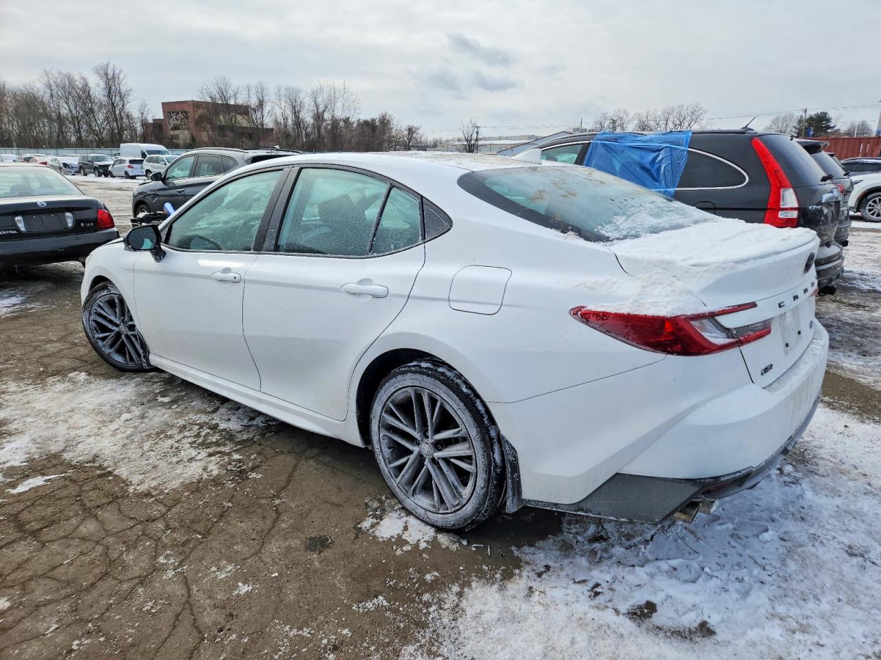 2025 TOYOTA CAMRY XSE photo 2