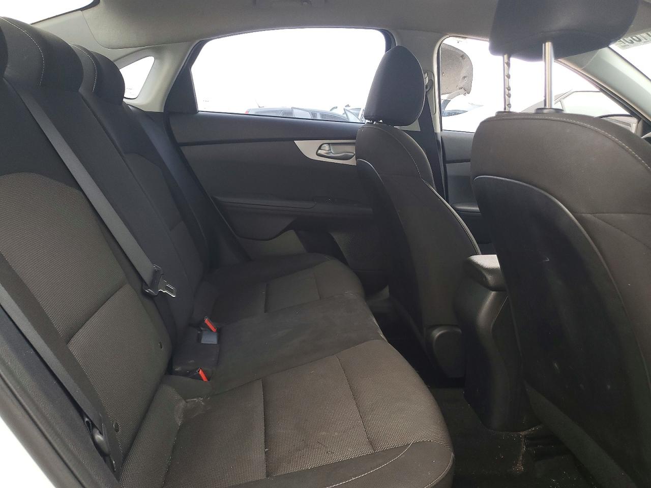 2023 KIA FORTE LX photo 10
