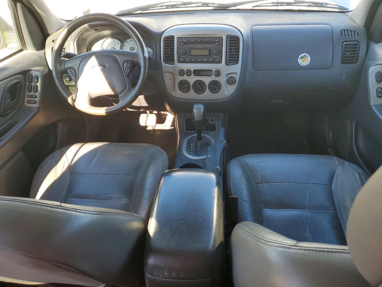 2005 FORD ESCAPE XLT photo 8
