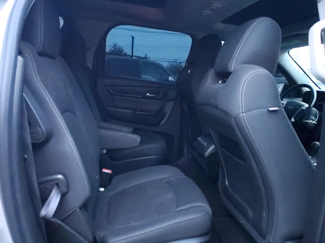 2015 GMC ACADIA SLE photo 11