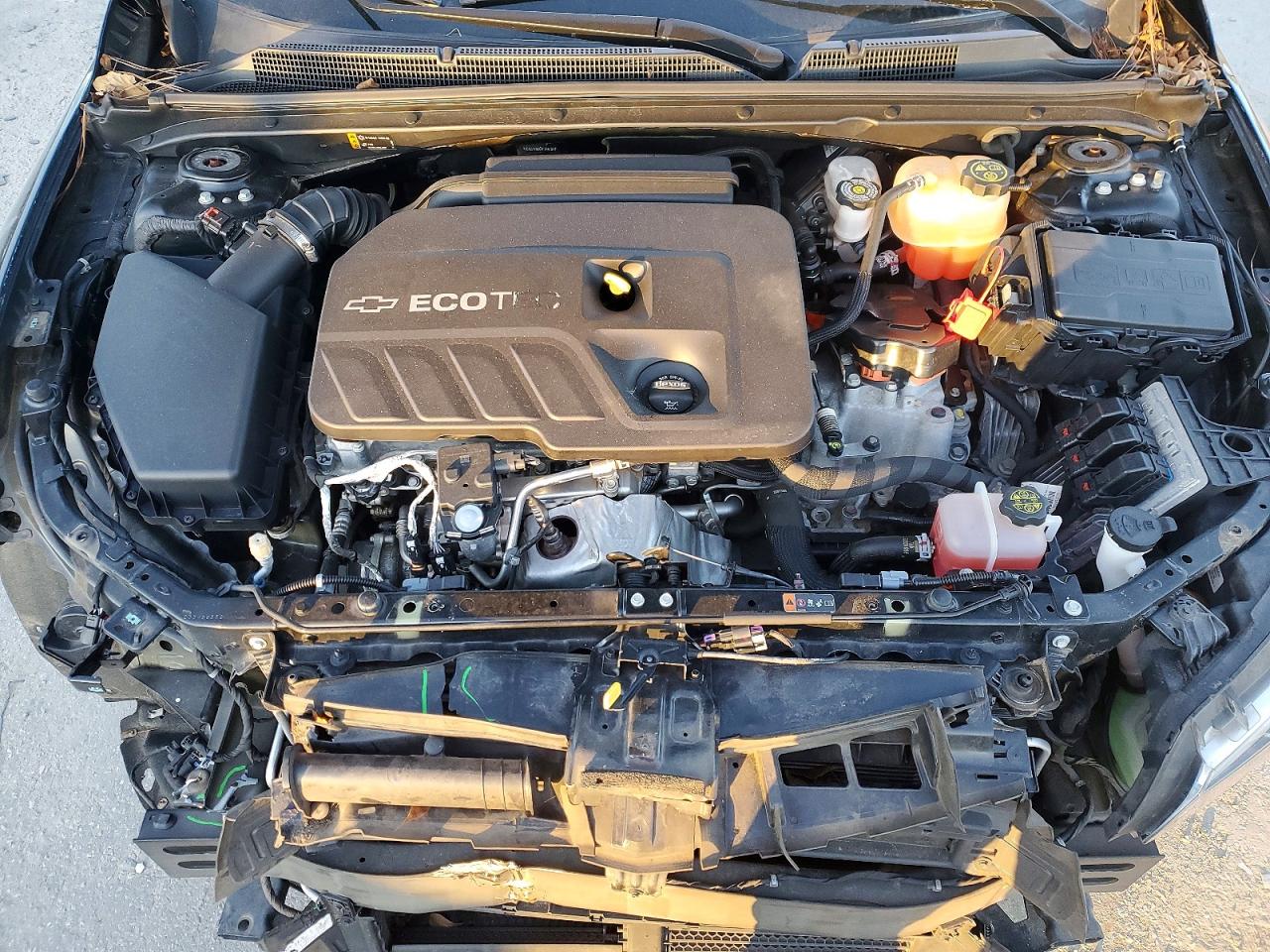 2017 CHEVROLET MALIBU HYBRID photo 11
