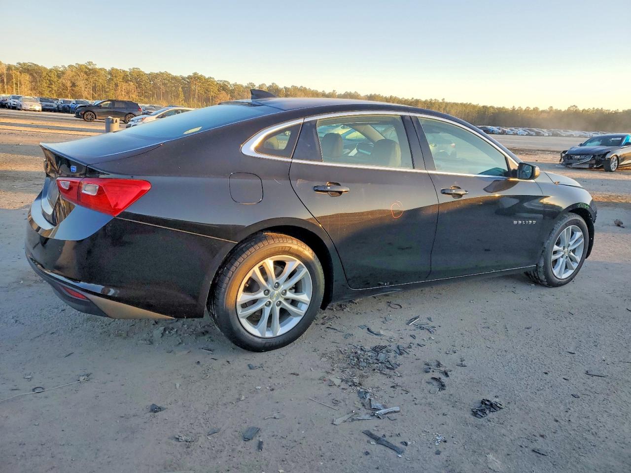 2017 CHEVROLET MALIBU HYBRID photo 3