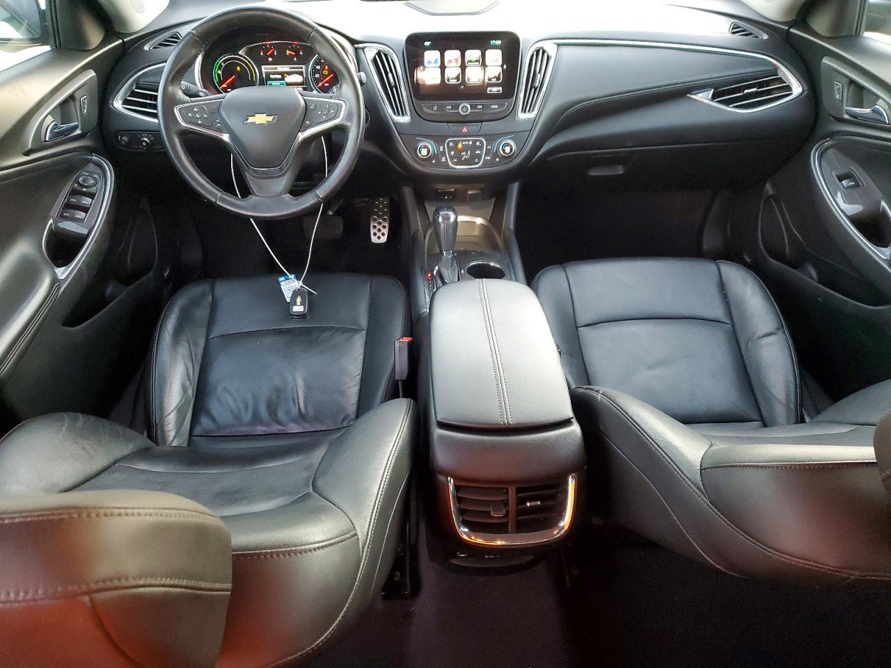 2017 CHEVROLET MALIBU HYBRID photo 8
