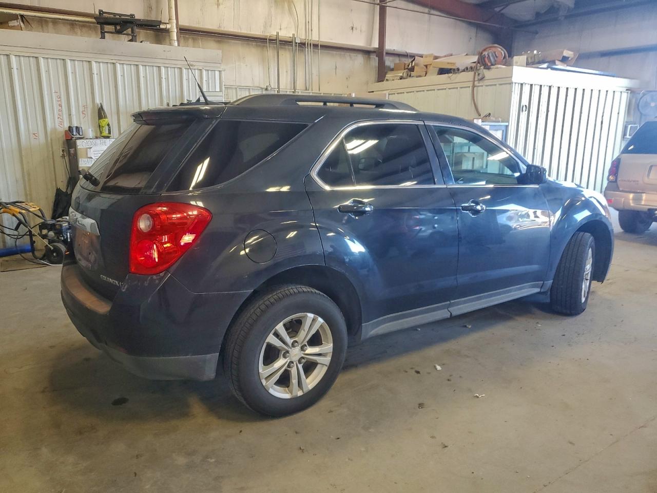 2013 CHEVROLET EQUINOX LT photo 3