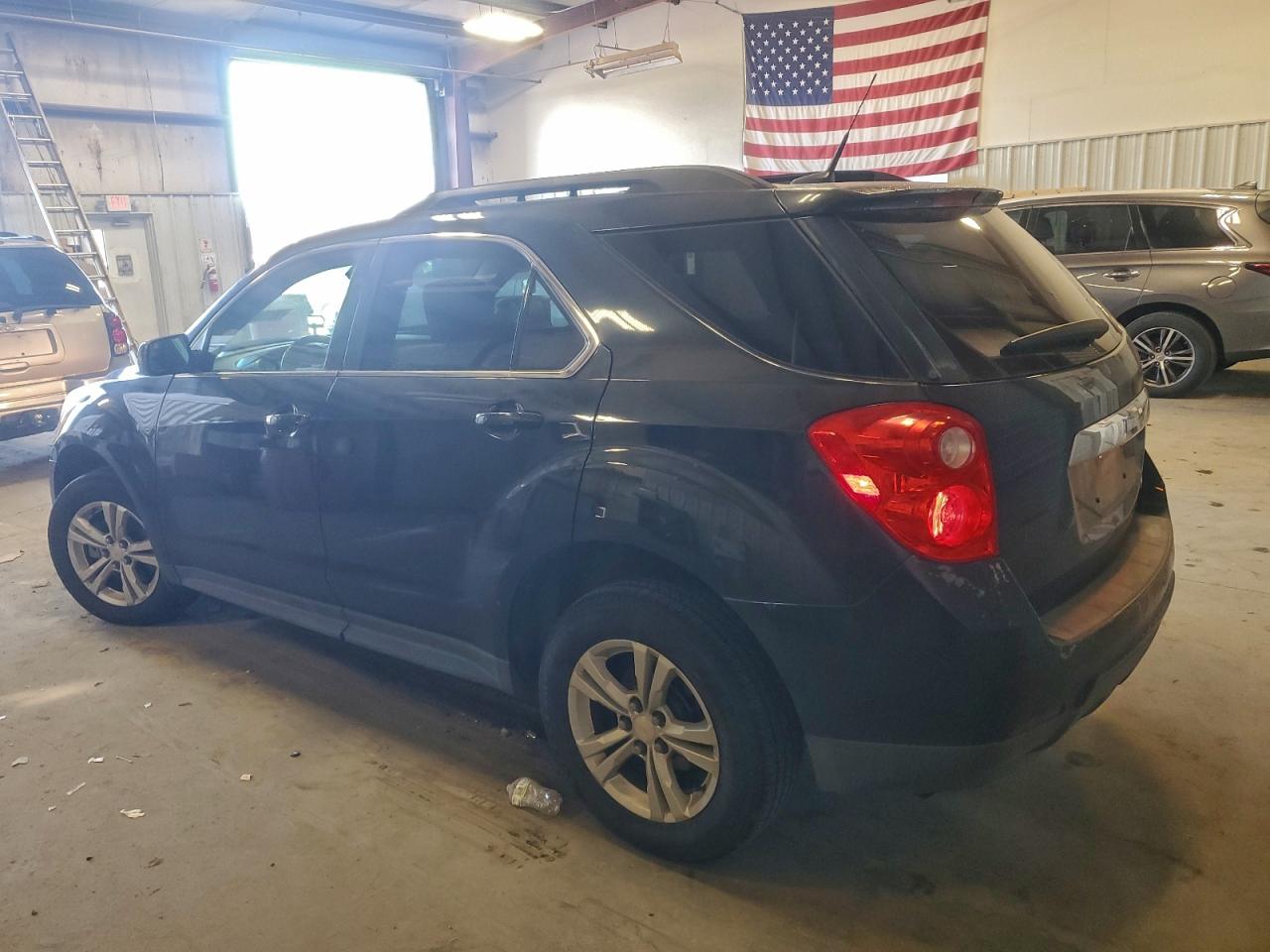 2013 CHEVROLET EQUINOX LT photo 2