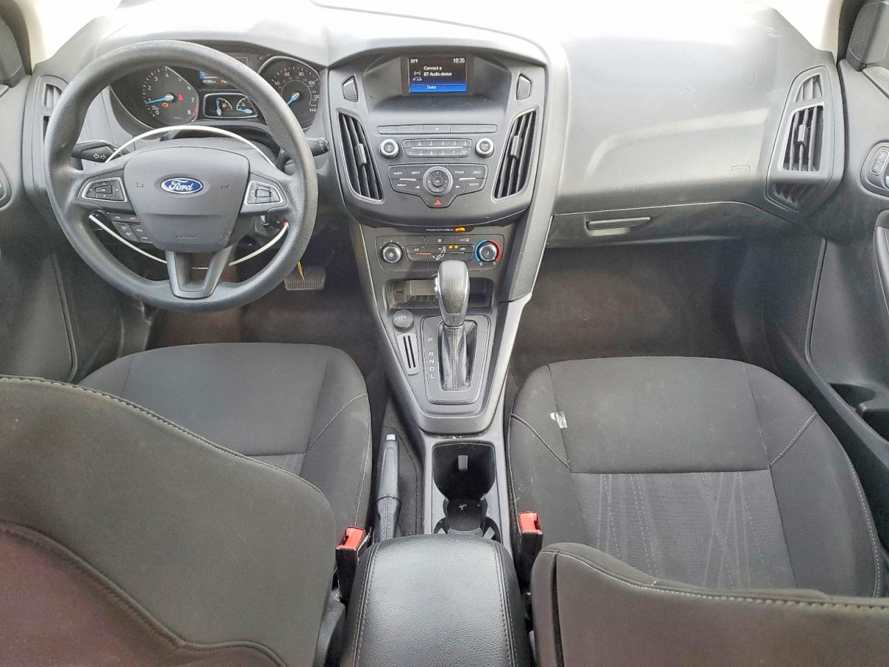 2018 FORD FOCUS SE photo 8