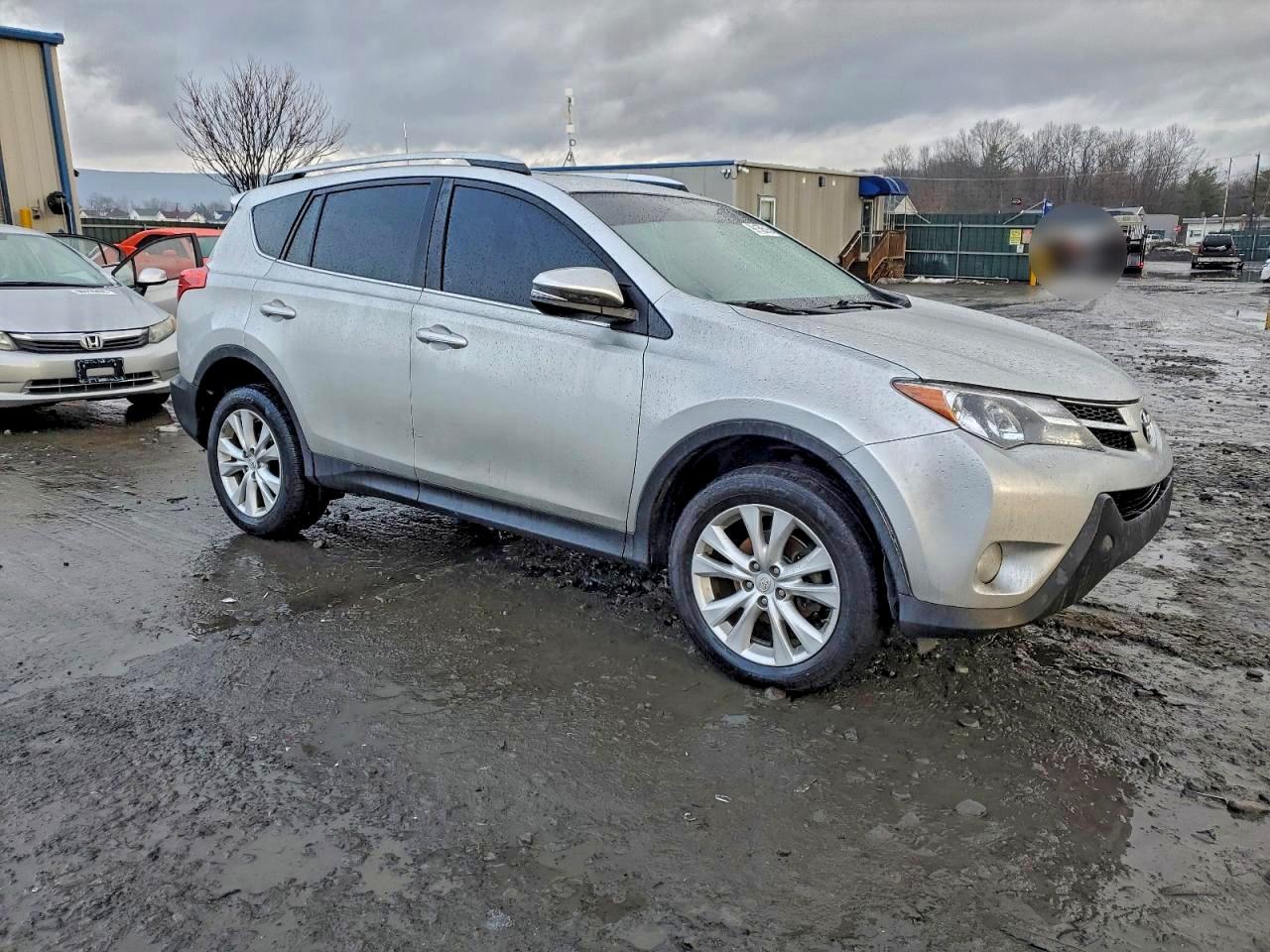 2015 TOYOTA RAV4 LIMITED photo 4