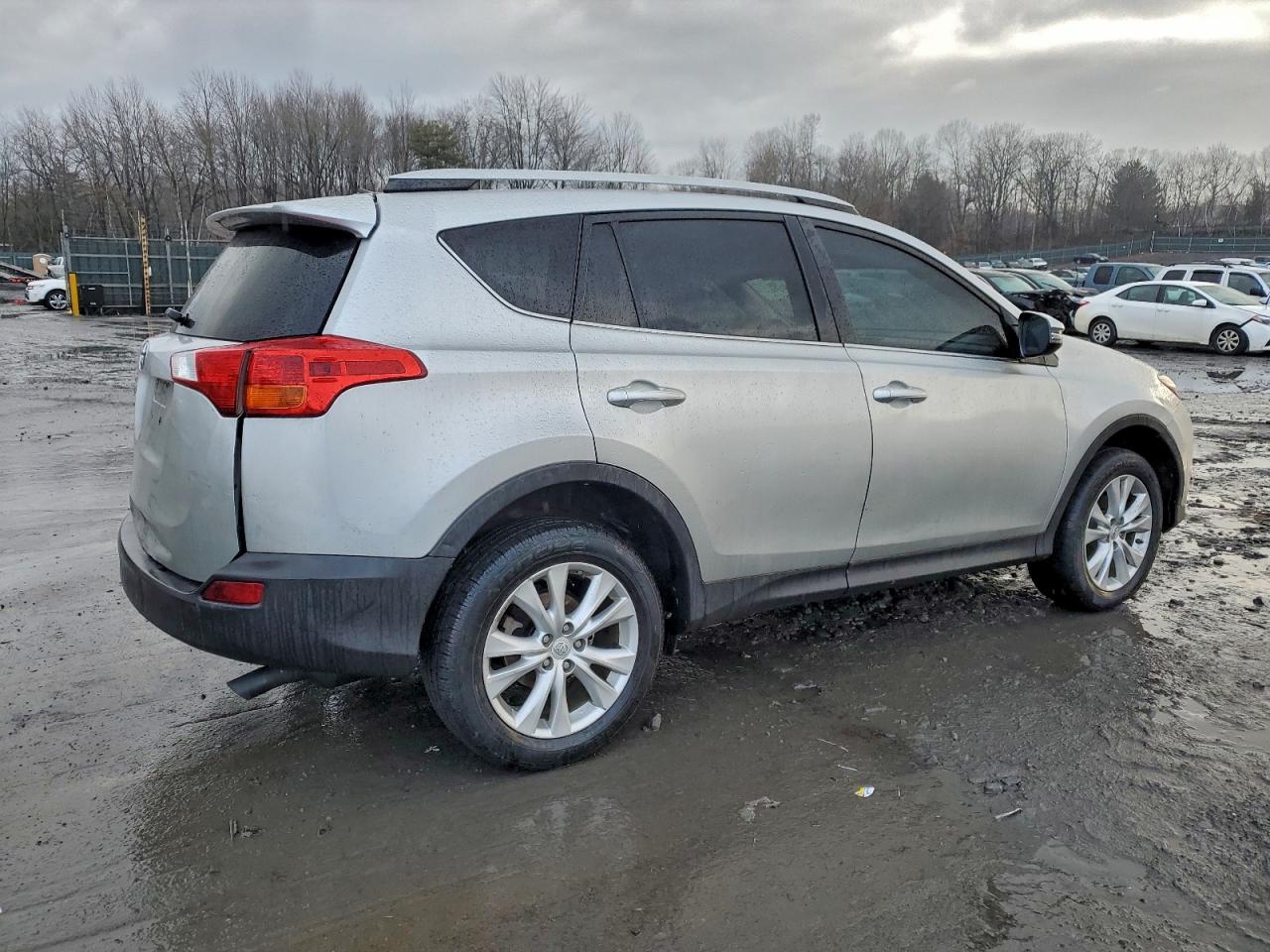 2015 TOYOTA RAV4 LIMITED photo 3