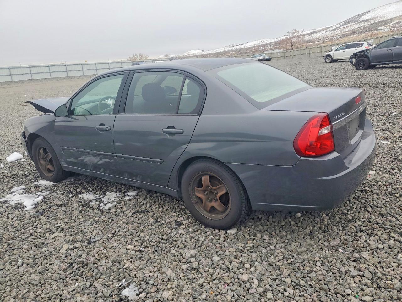 2007 CHEVROLET MALIBU LT photo 2
