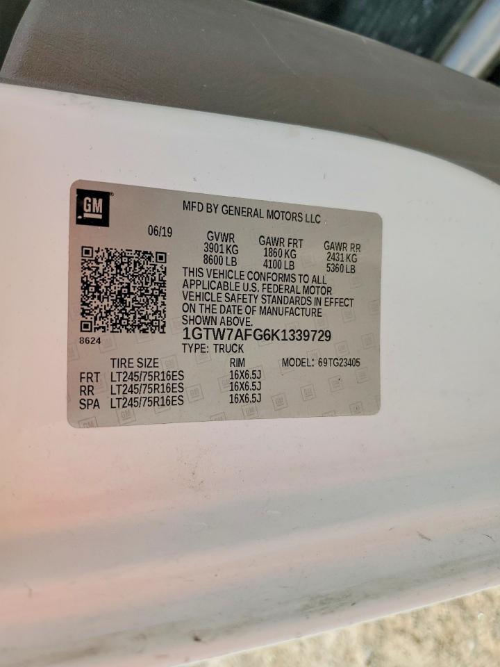 2019 GMC SAVANA 2500 DELIVERY VAN photo 25