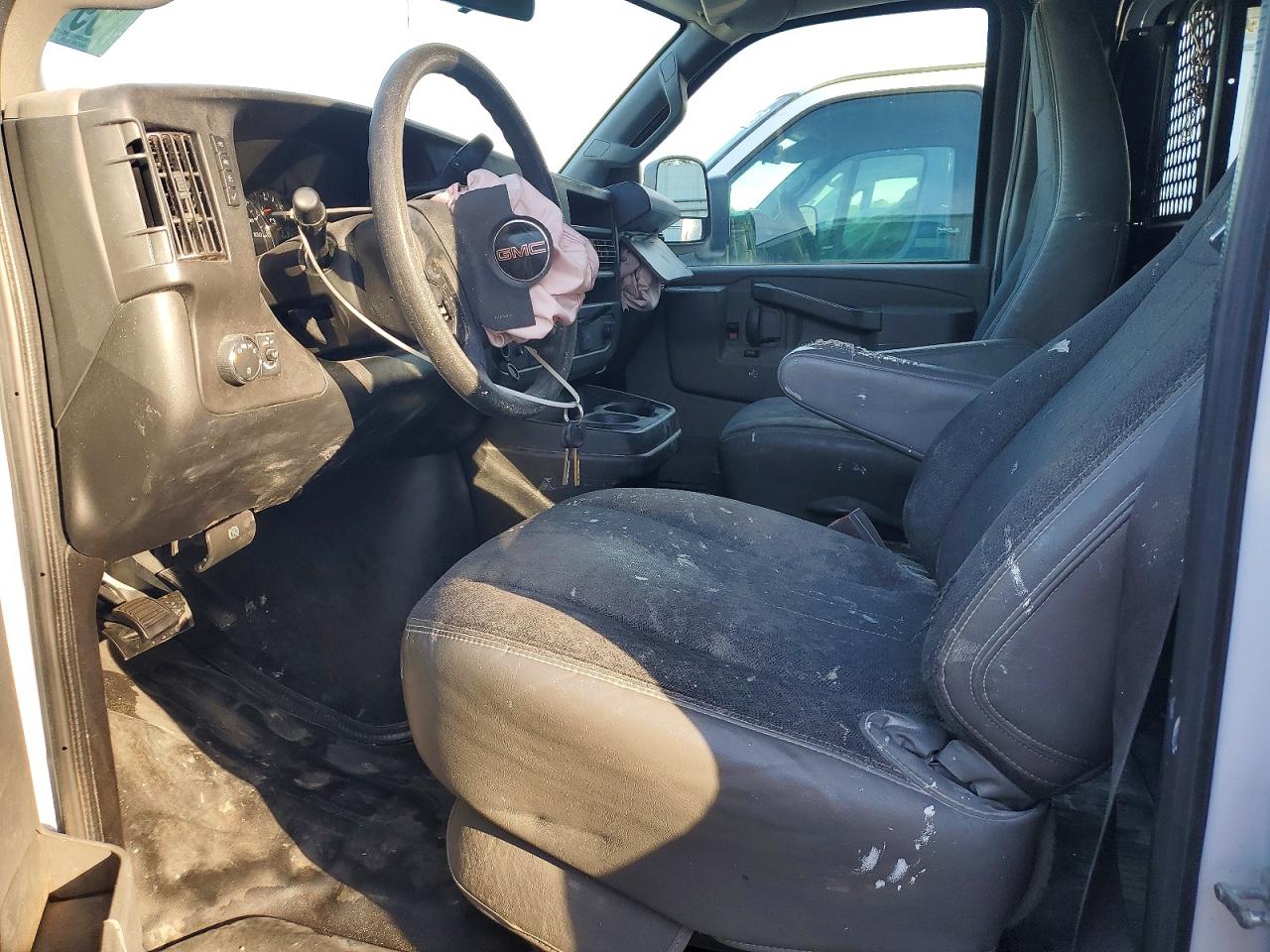 2019 GMC SAVANA 2500 DELIVERY VAN photo 13